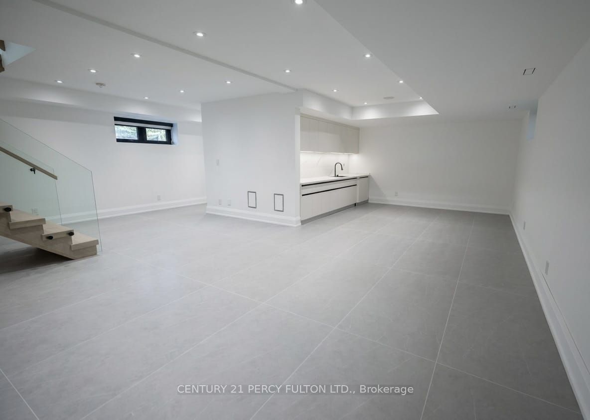 5 Robert Street Property Photo 10