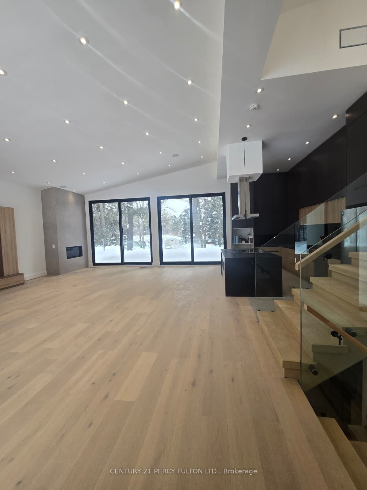 5 Robert Street Property Photo 15
