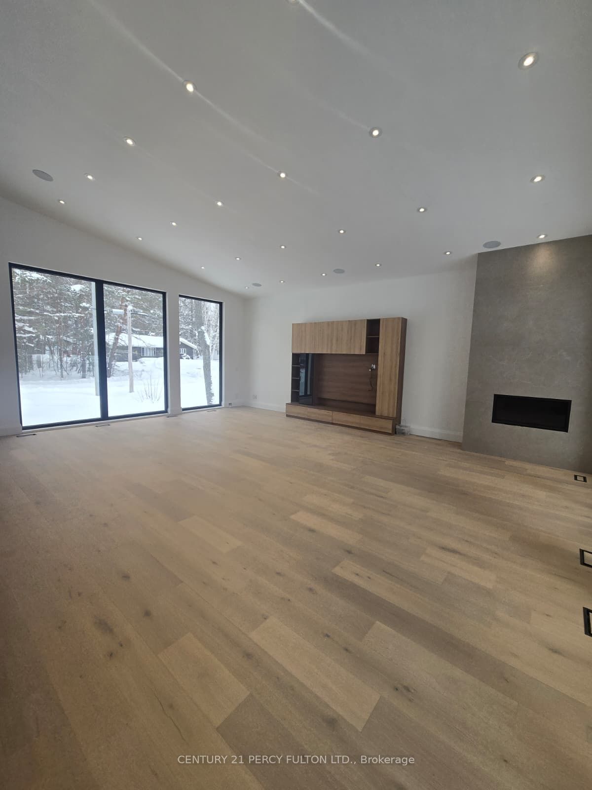5 Robert Street Property Photo 18