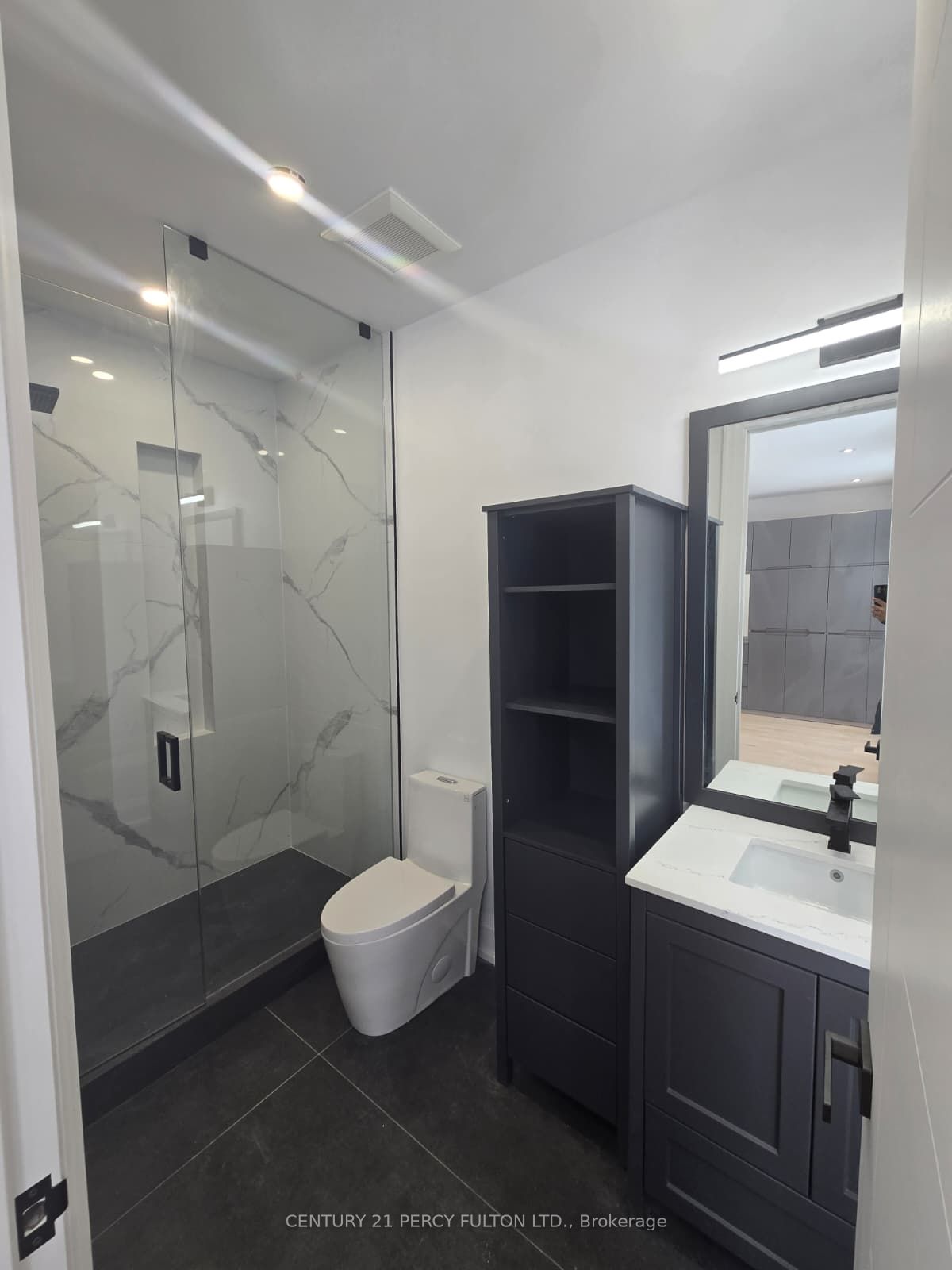 5 Robert Street Property Photo 22