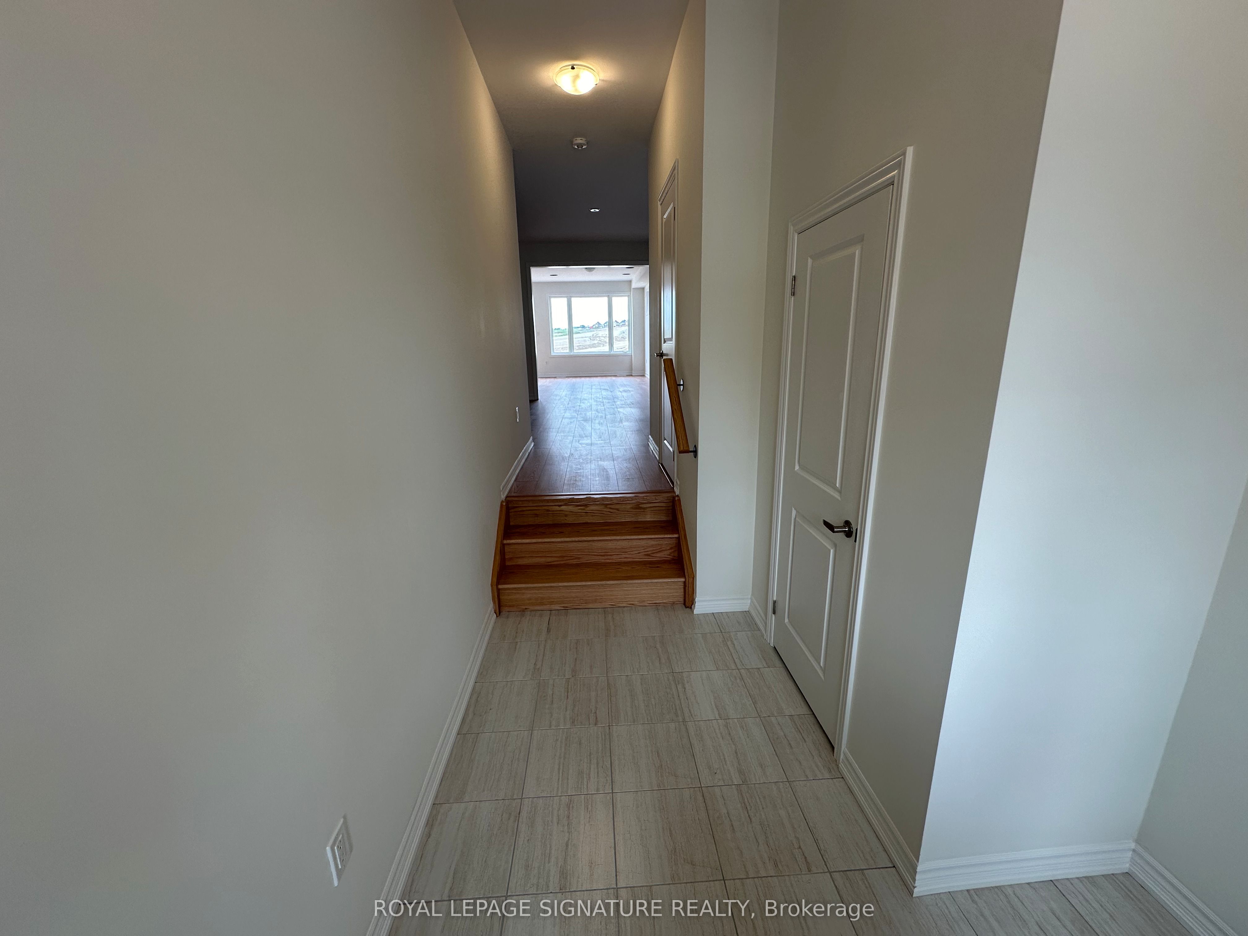 747 Carpenter Trail Property Photo 3