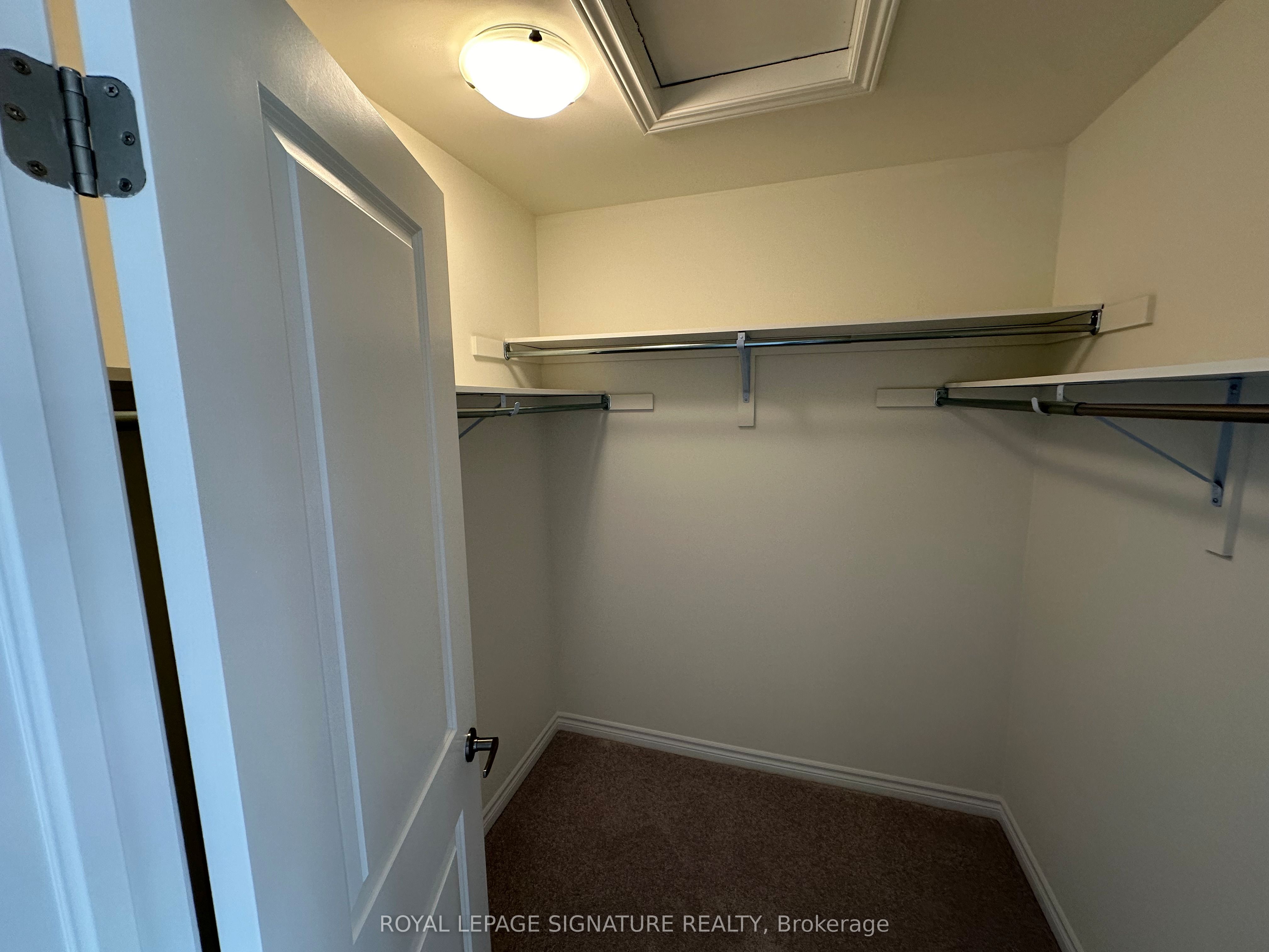 747 Carpenter Trail Property Photo 16