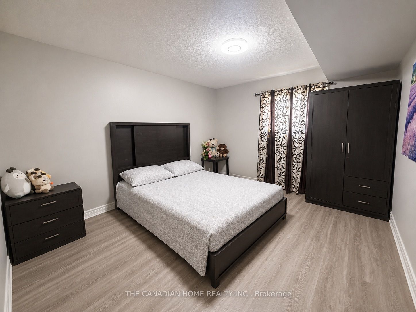 2842 Meadowgate Boulevard Property Photo 9