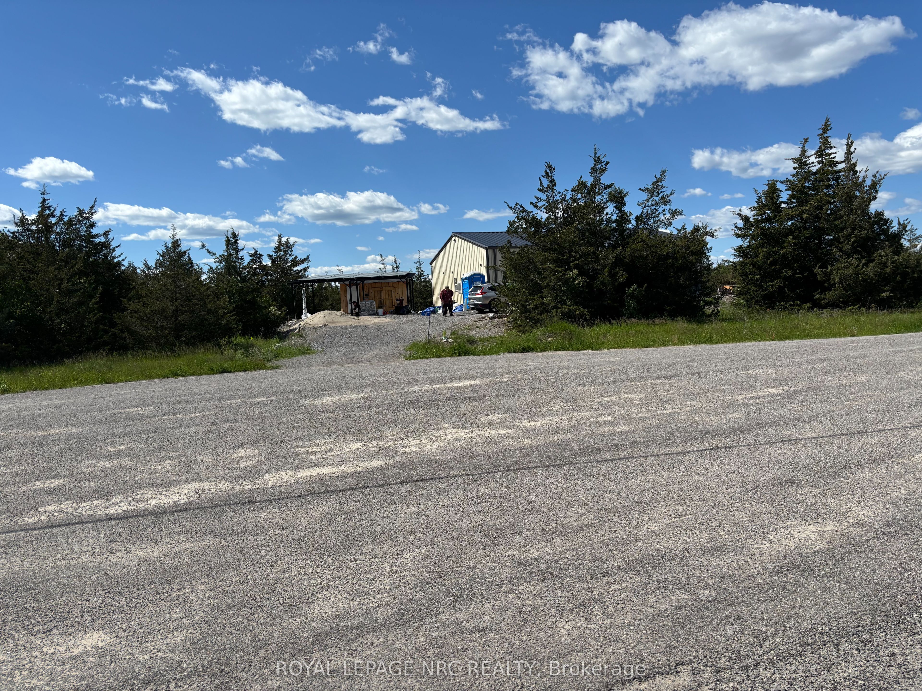 15 Wallick Drive Property Photo 3