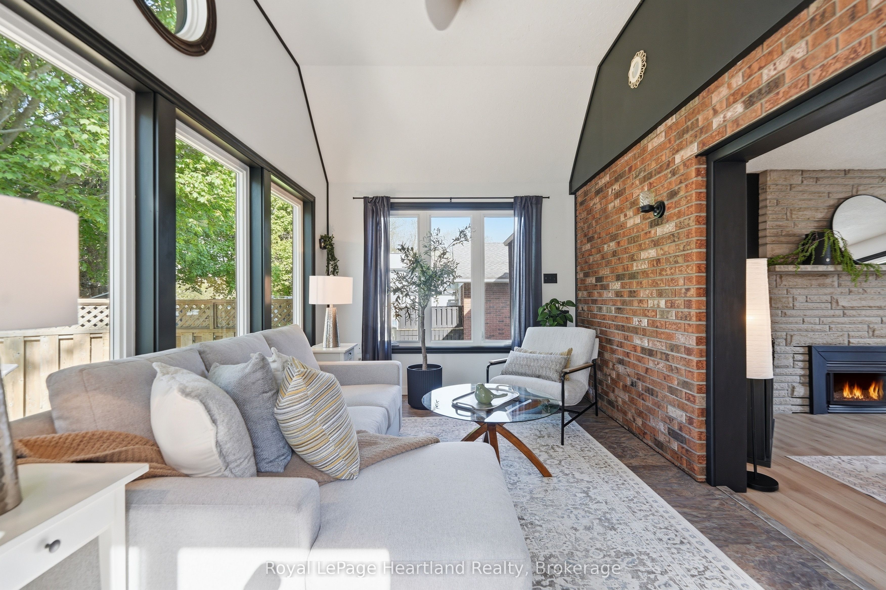 6 Alexander Street Property Photo 13