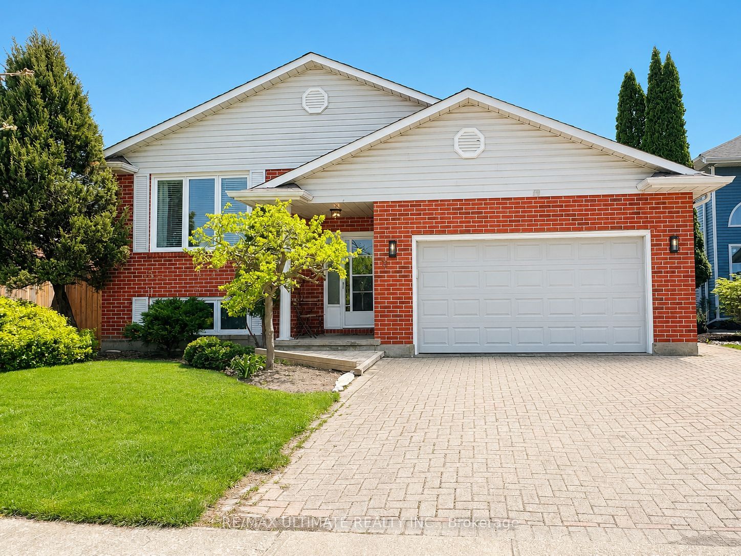 12 Stoney Brook Crescent Property Photo 1