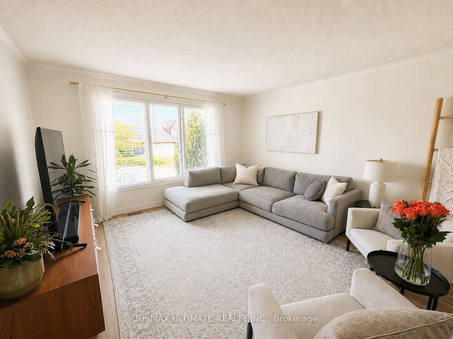 12 Stoney Brook Crescent Property Photo 4