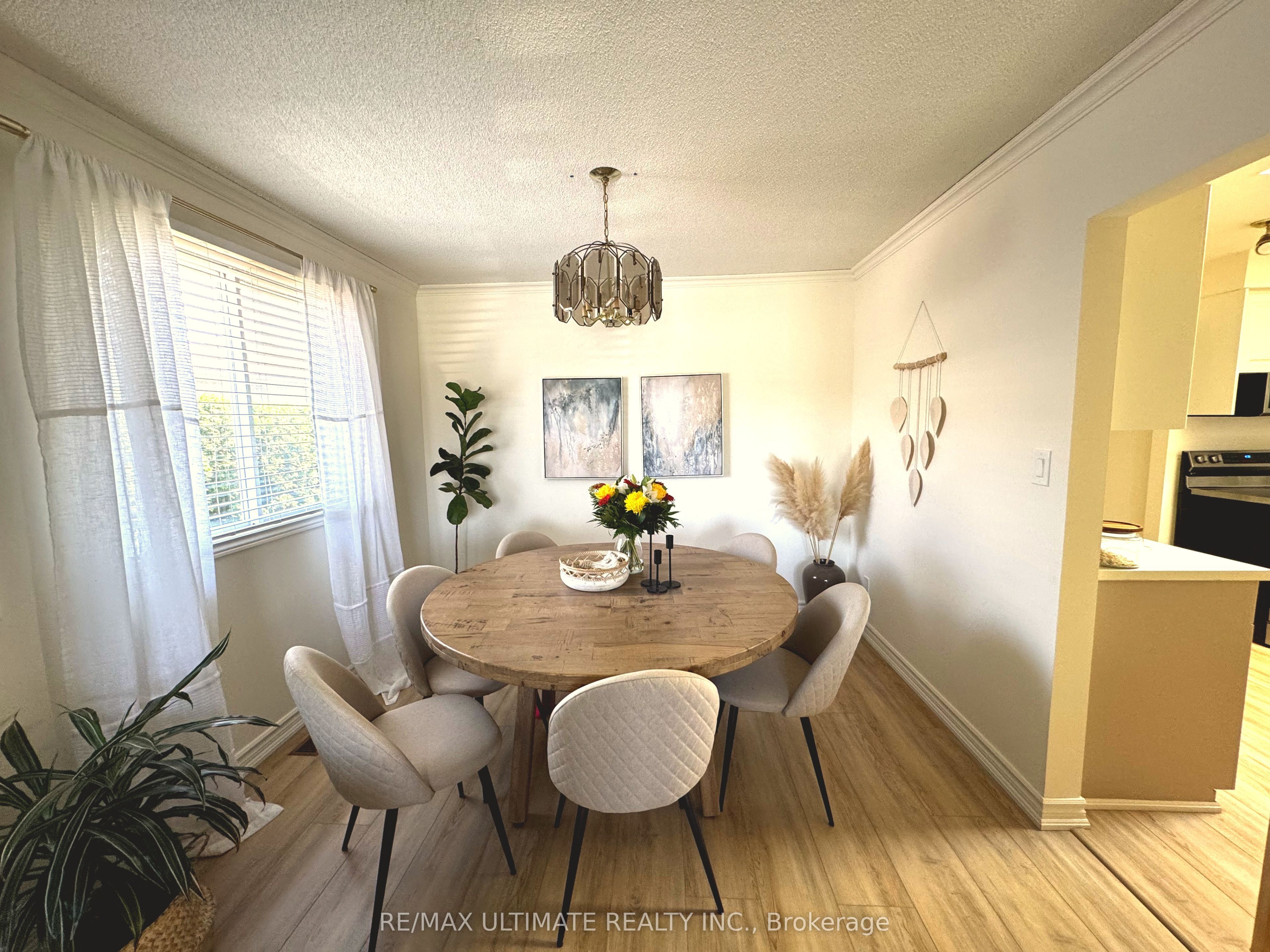 12 Stoney Brook Crescent Property Photo 5