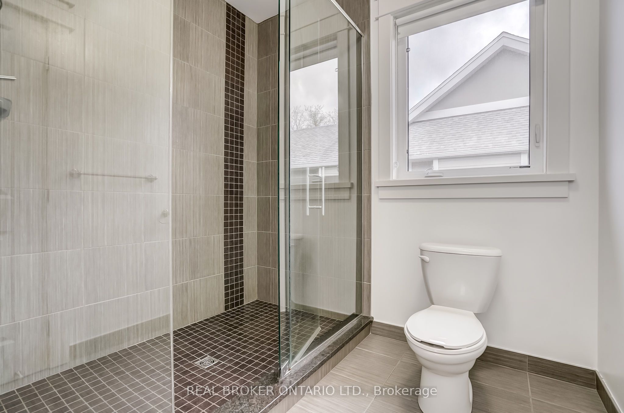 6237 Perth Street Property Photo 12