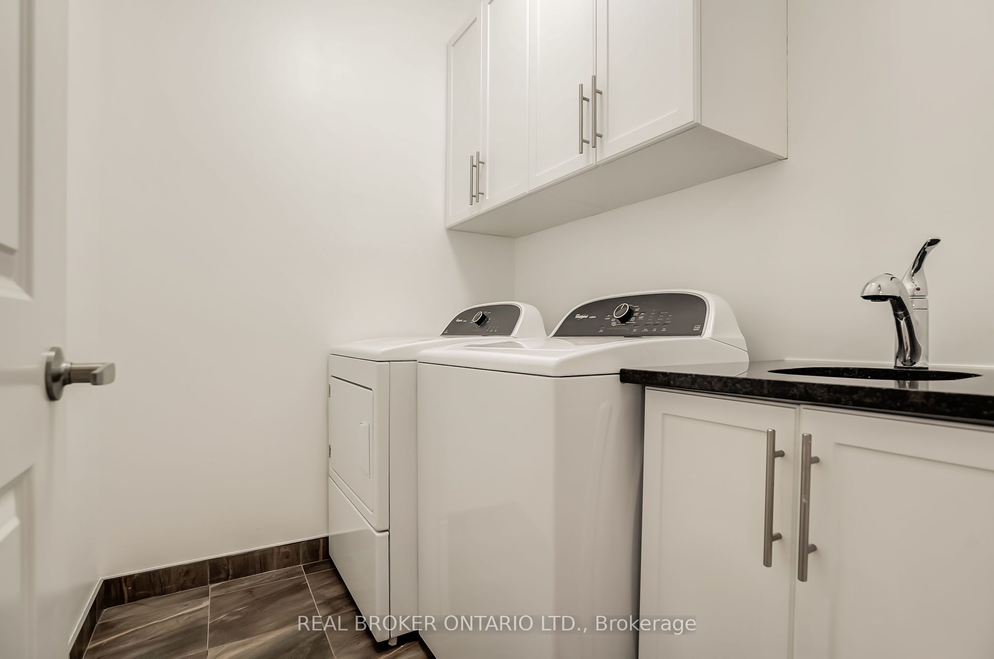 6237 Perth Street Property Photo 14