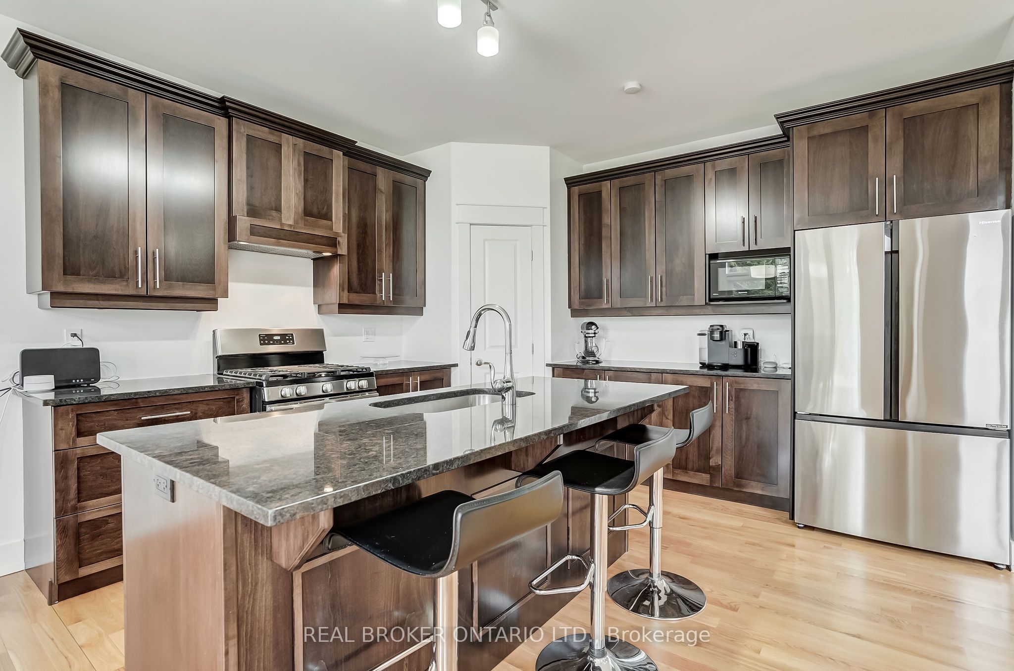 6237 Perth Street Property Photo 21