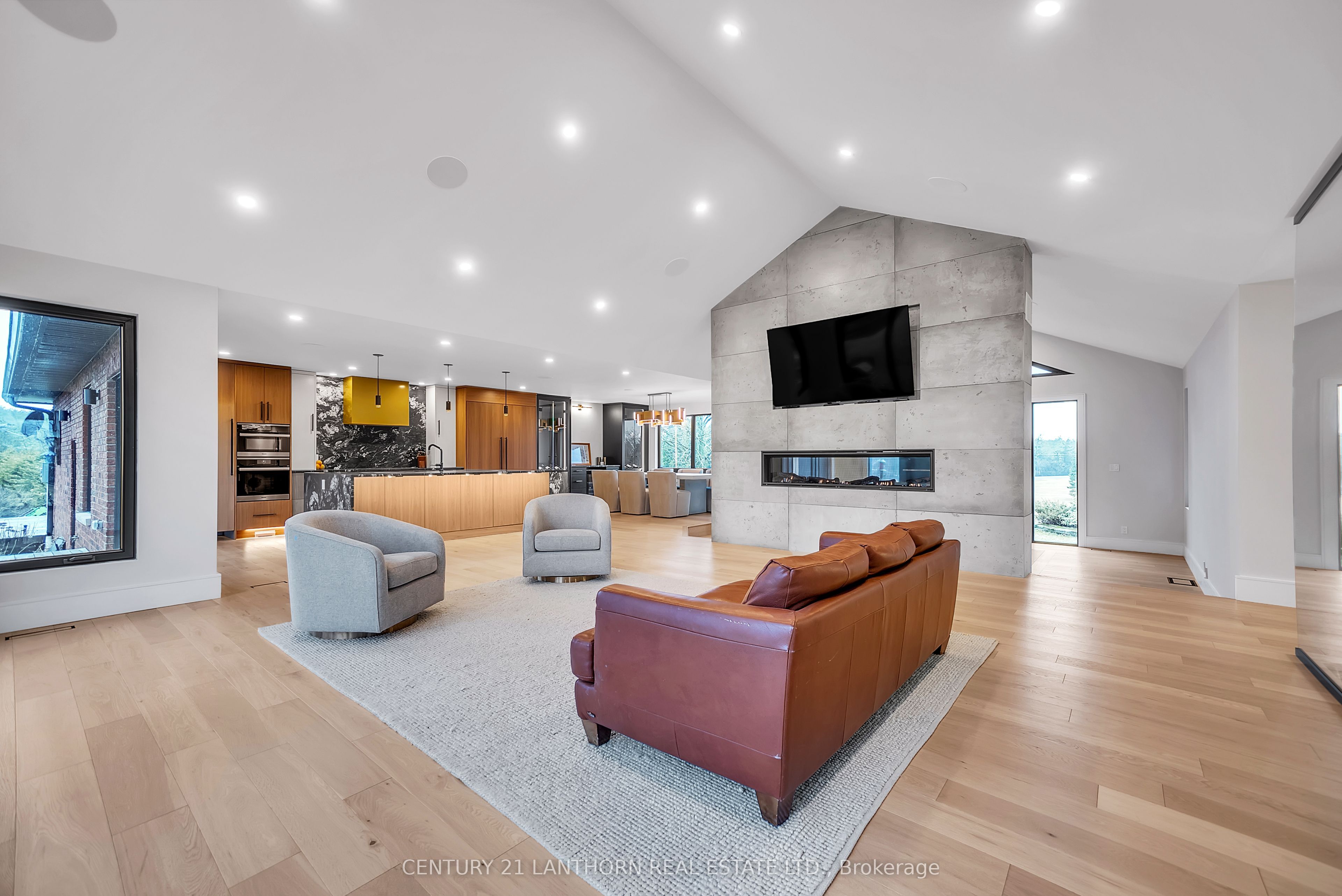 676 Foxton Road Property Photo 17