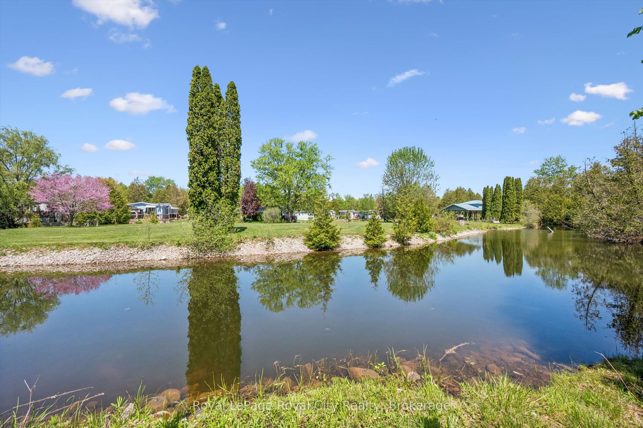 9 Bush Lane Property Photo 25
