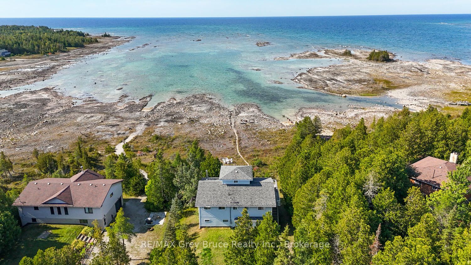 952 Dorcas Bay Road Property Photo 1
