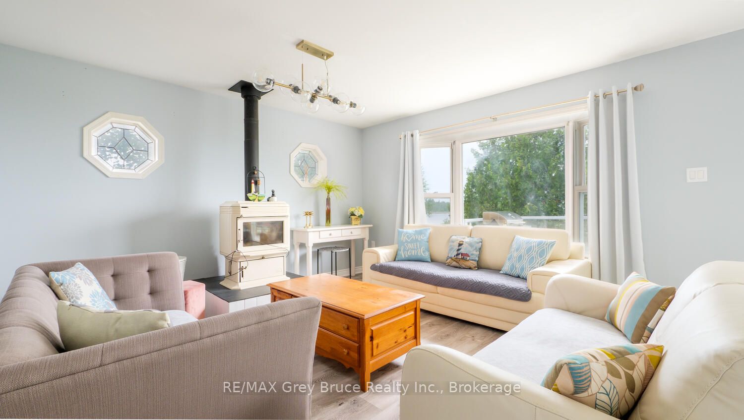 952 Dorcas Bay Road Property Photo 15