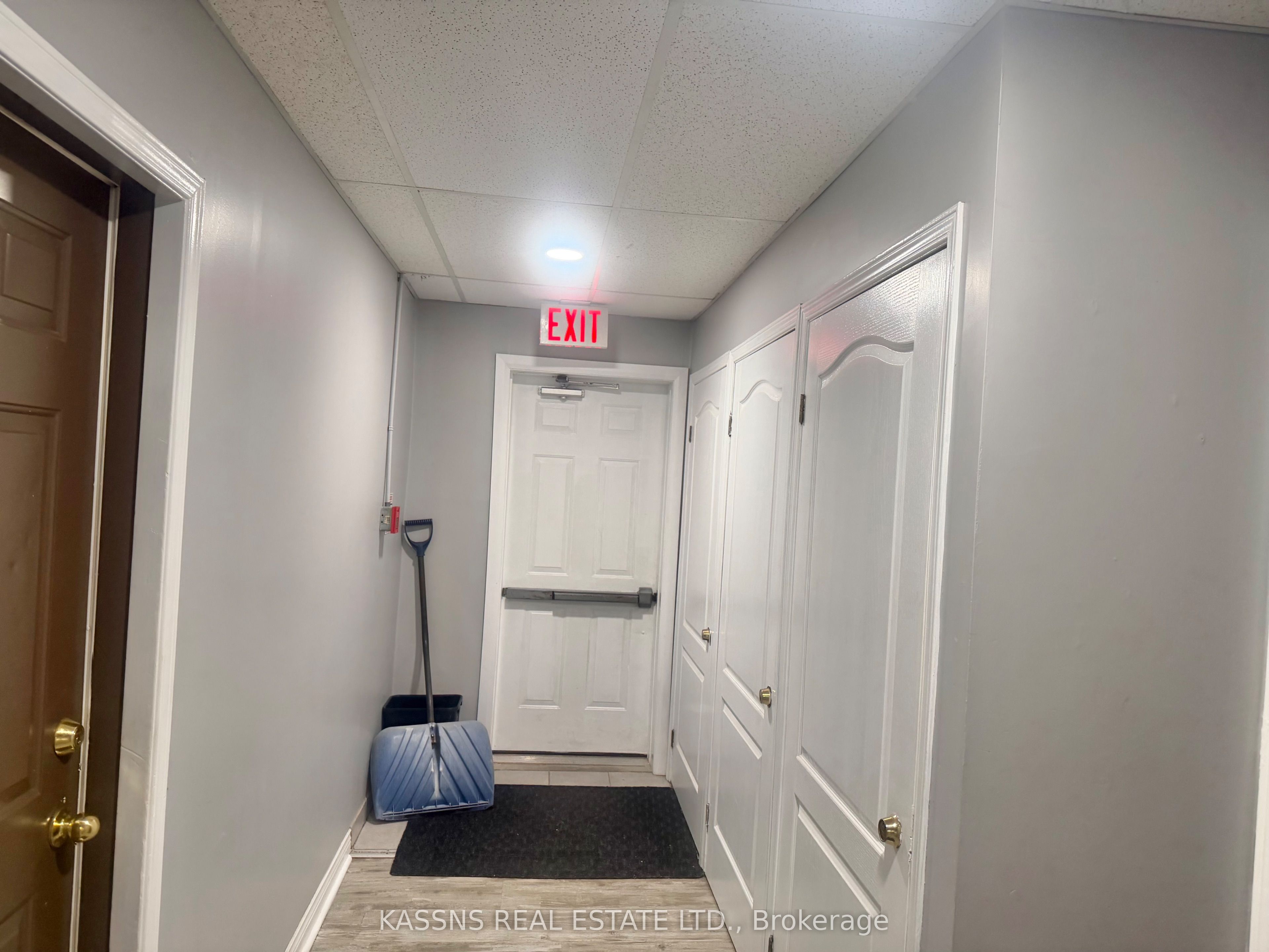 1219 Monmouth Road Property Photo 10