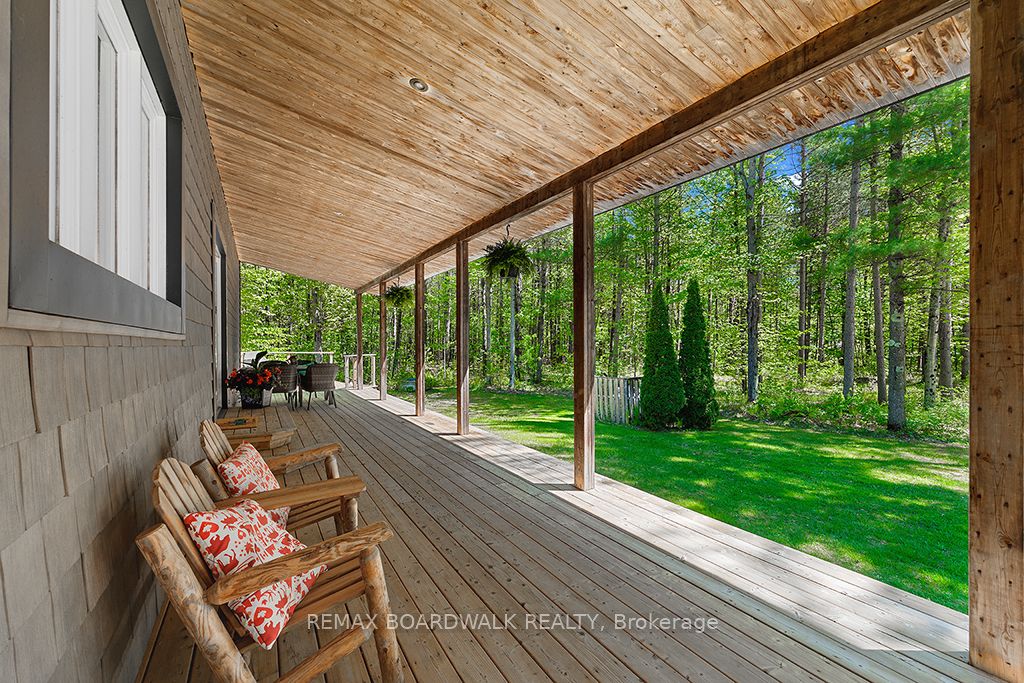 1439 Lacroix Road Property Photo 5