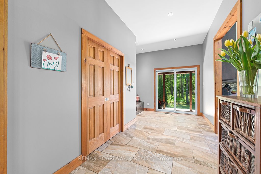 1439 Lacroix Road Property Photo 6