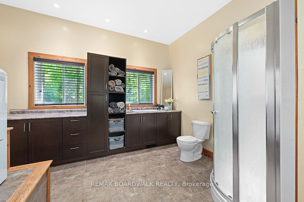 1439 Lacroix Road Property Photo 14