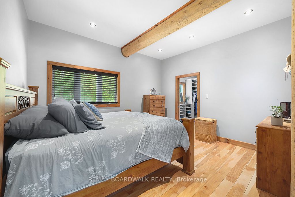 1439 Lacroix Road Property Photo 20