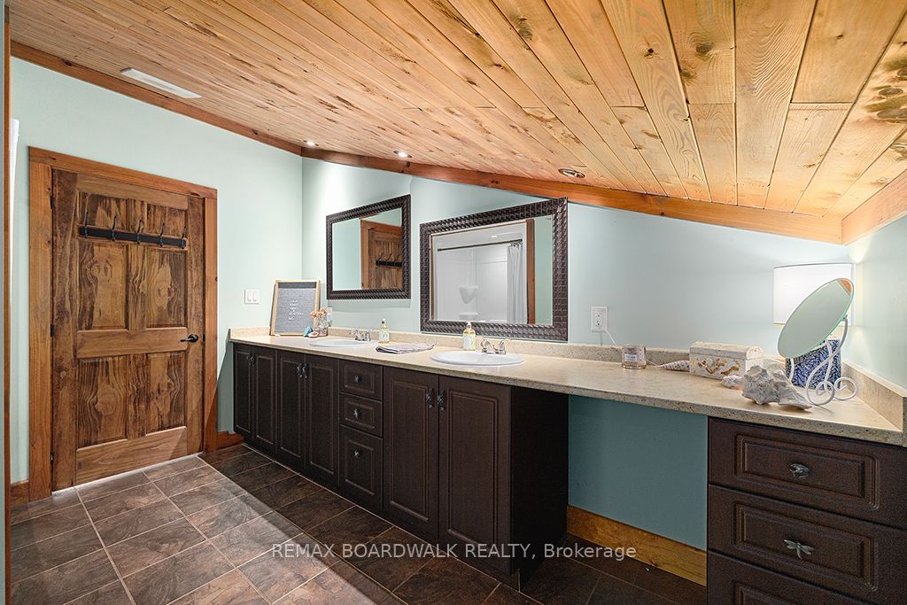 1439 Lacroix Road Property Photo 27