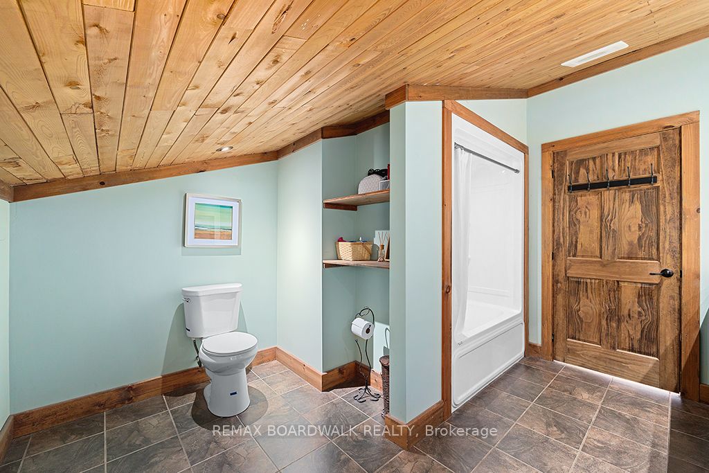 1439 Lacroix Road Property Photo 28