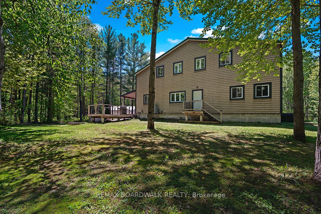 1439 Lacroix Road Property Photo 43