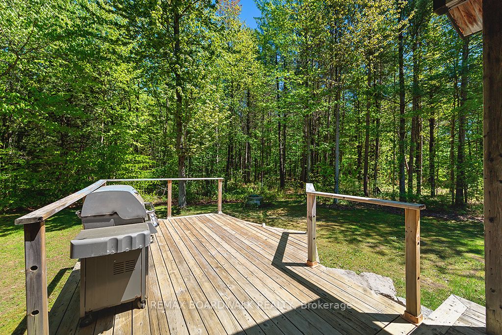 1439 Lacroix Road Property Photo 44