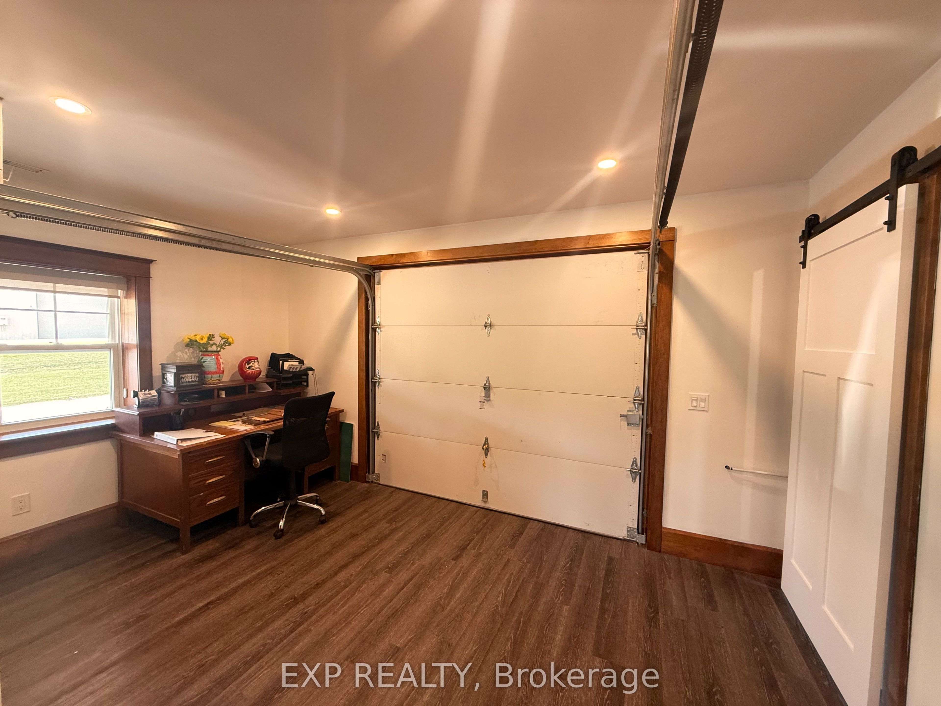 10 William Street Property Photo 7