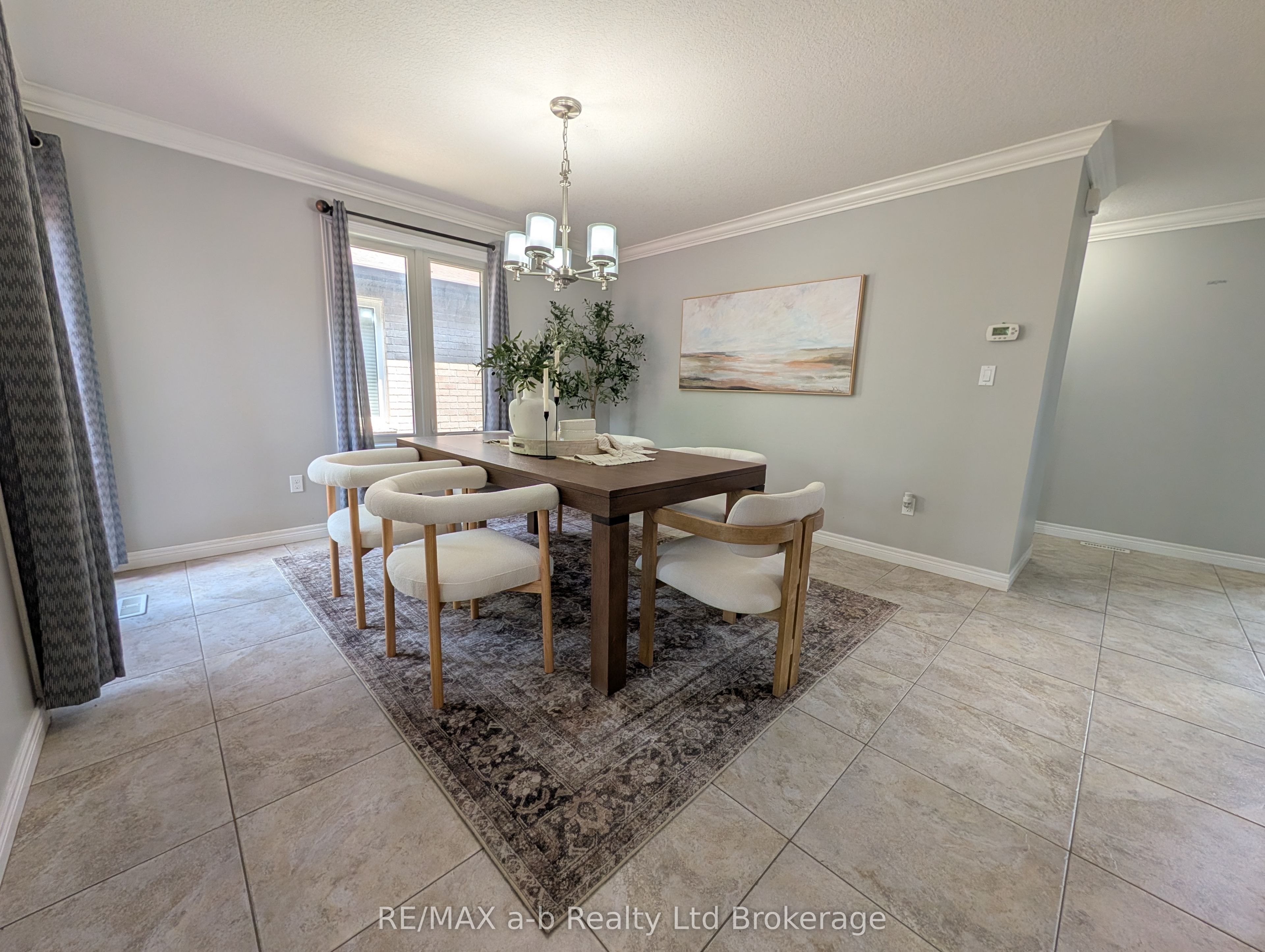 712 Blackacres Boulevard Property Photo 15