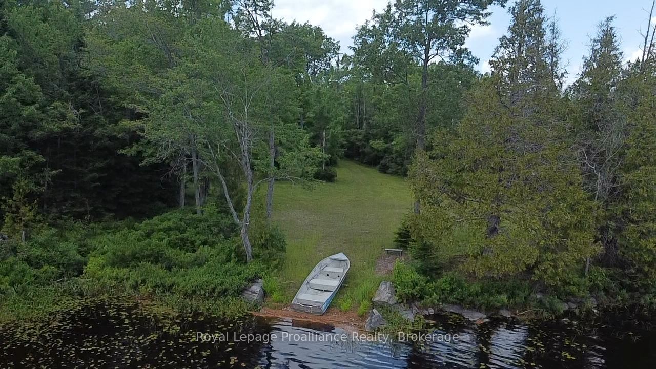1033 Waterworth Lane Property Photo 4