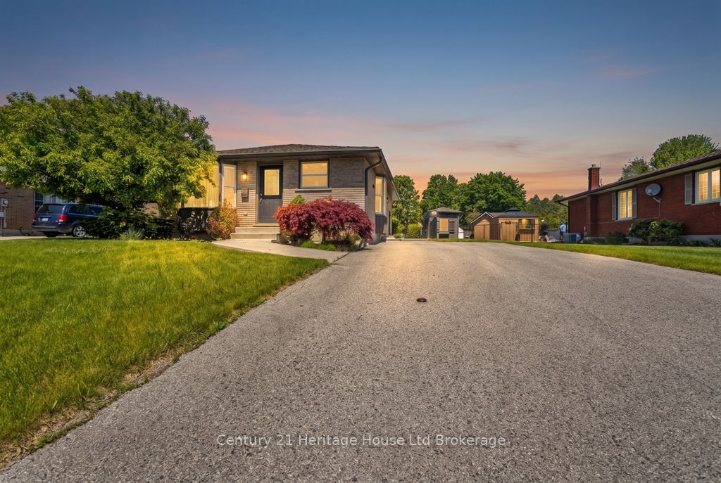 55 Denrich Avenue Property Photo 1