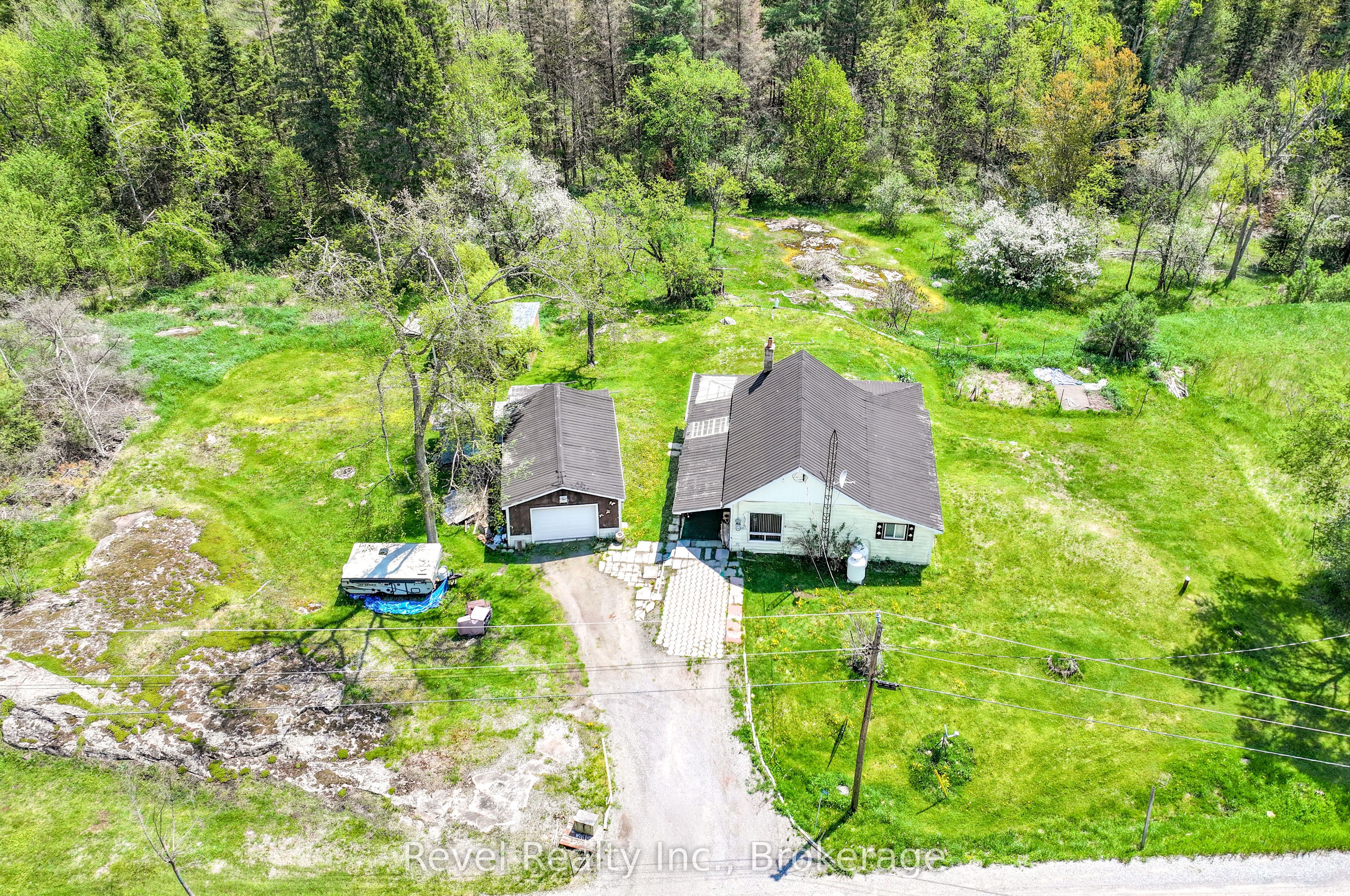 4900 Monck Road Property Photo 10