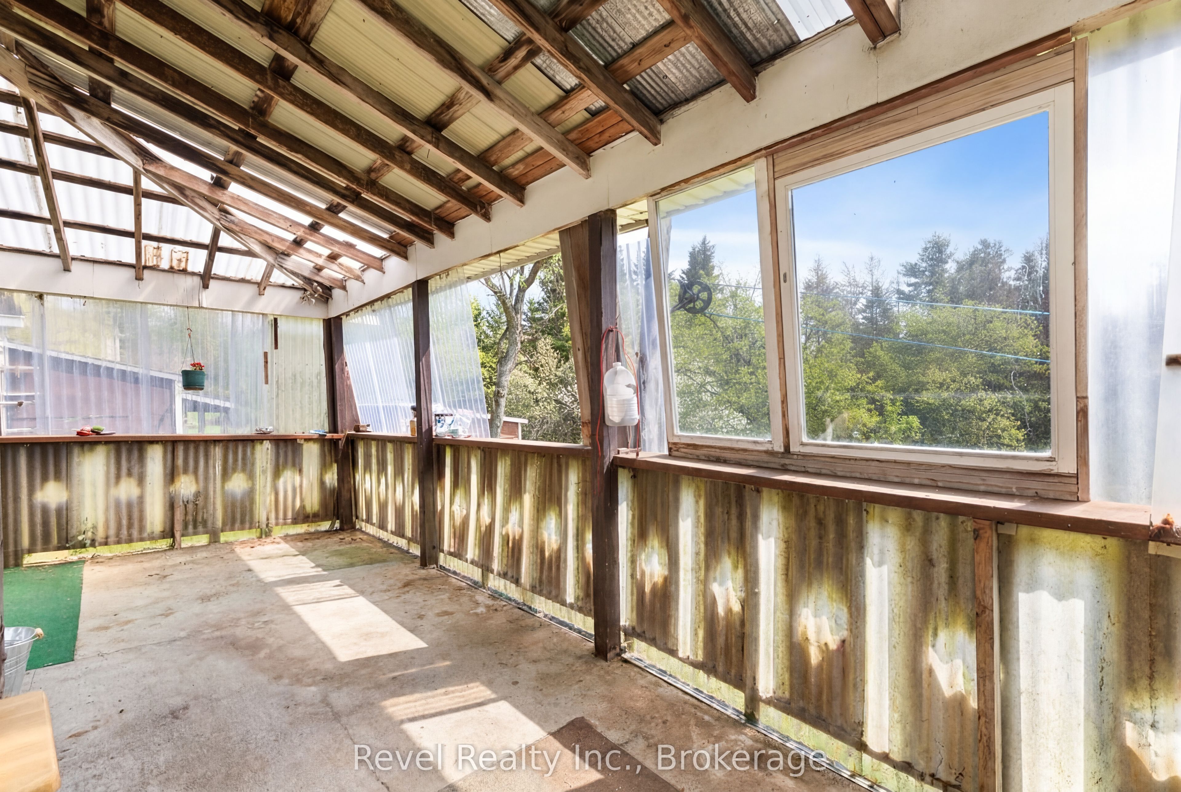 4900 Monck Road Property Photo 28