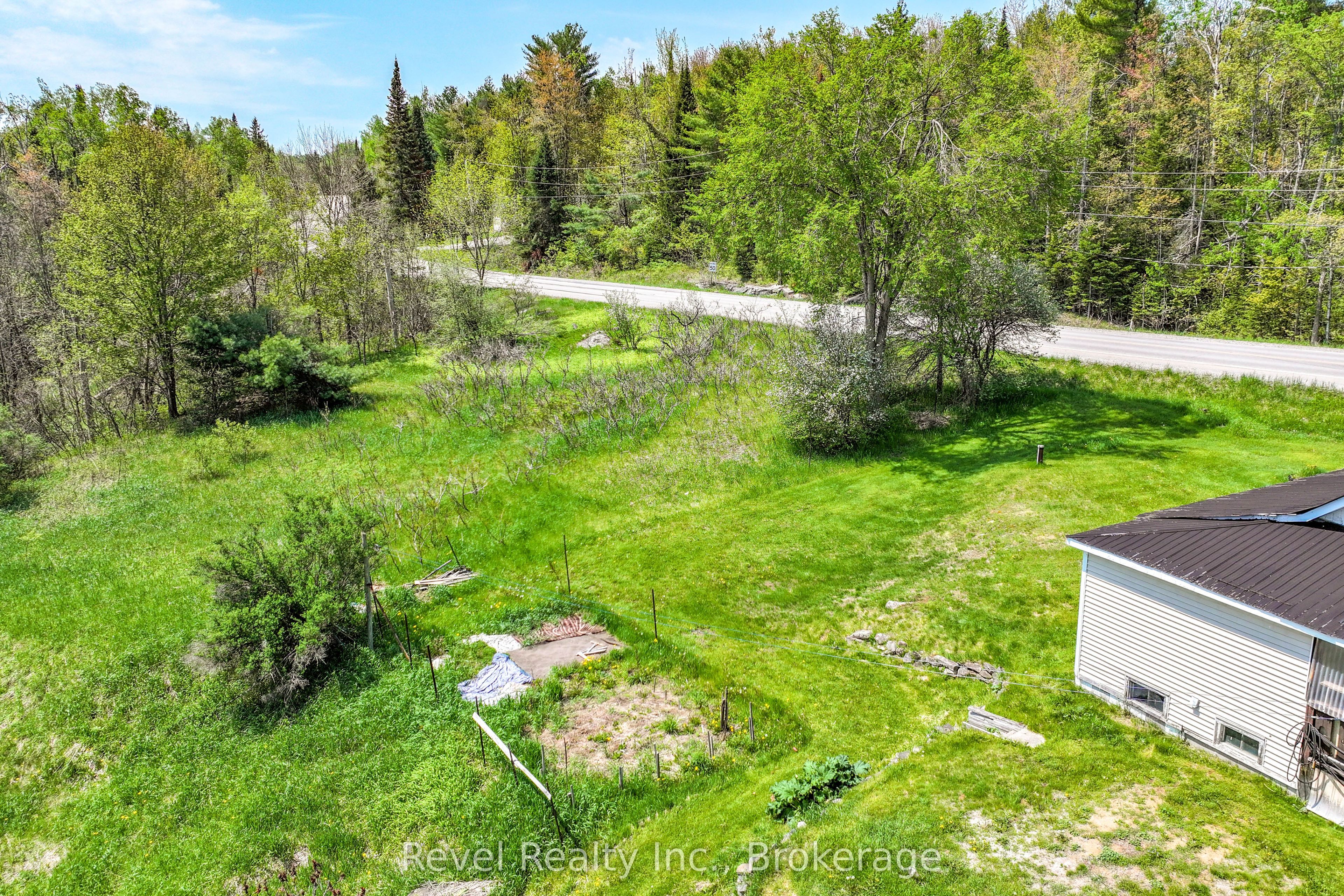 4900 Monck Road Property Photo 35
