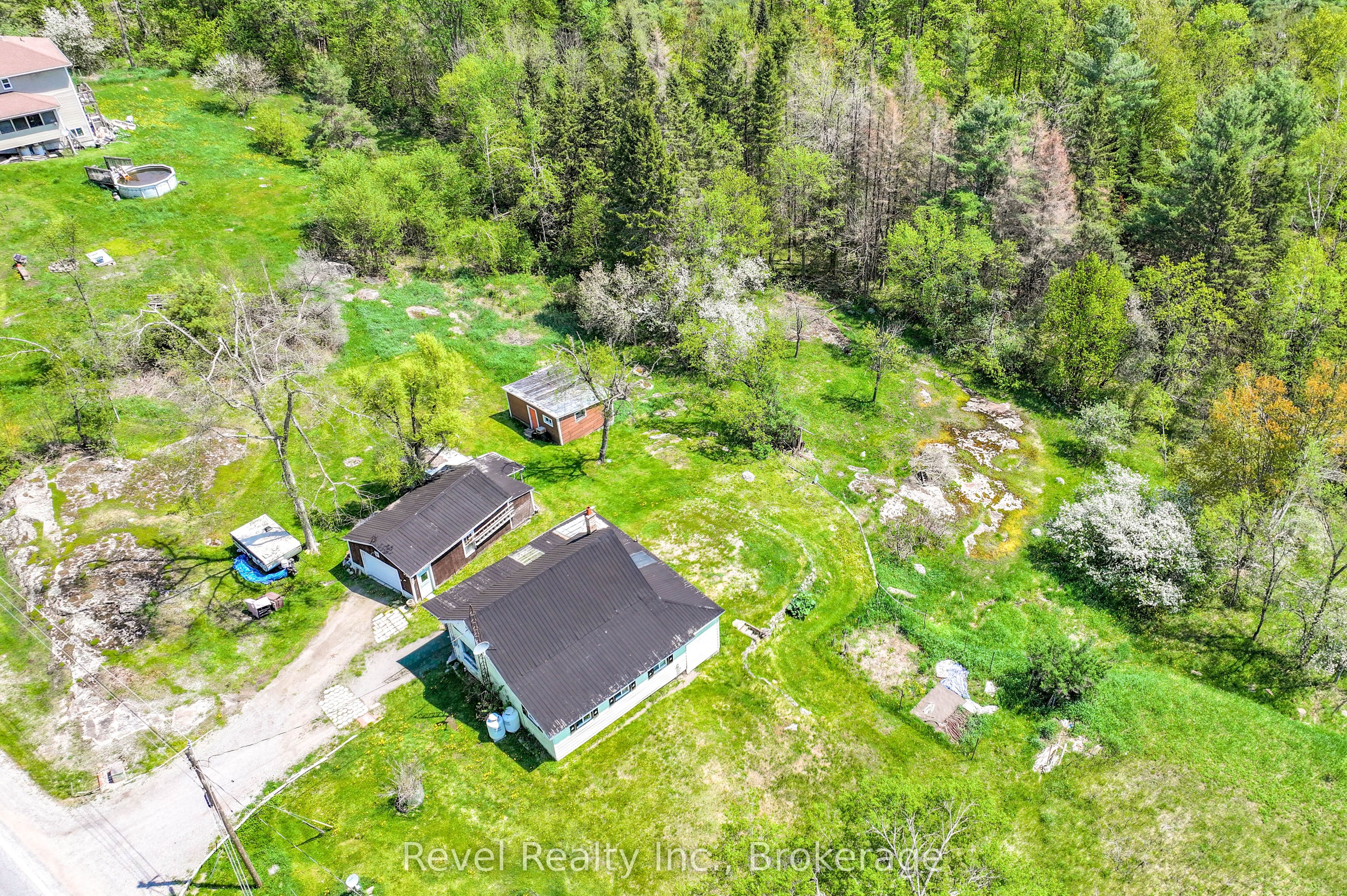 4900 Monck Road Property Photo 36