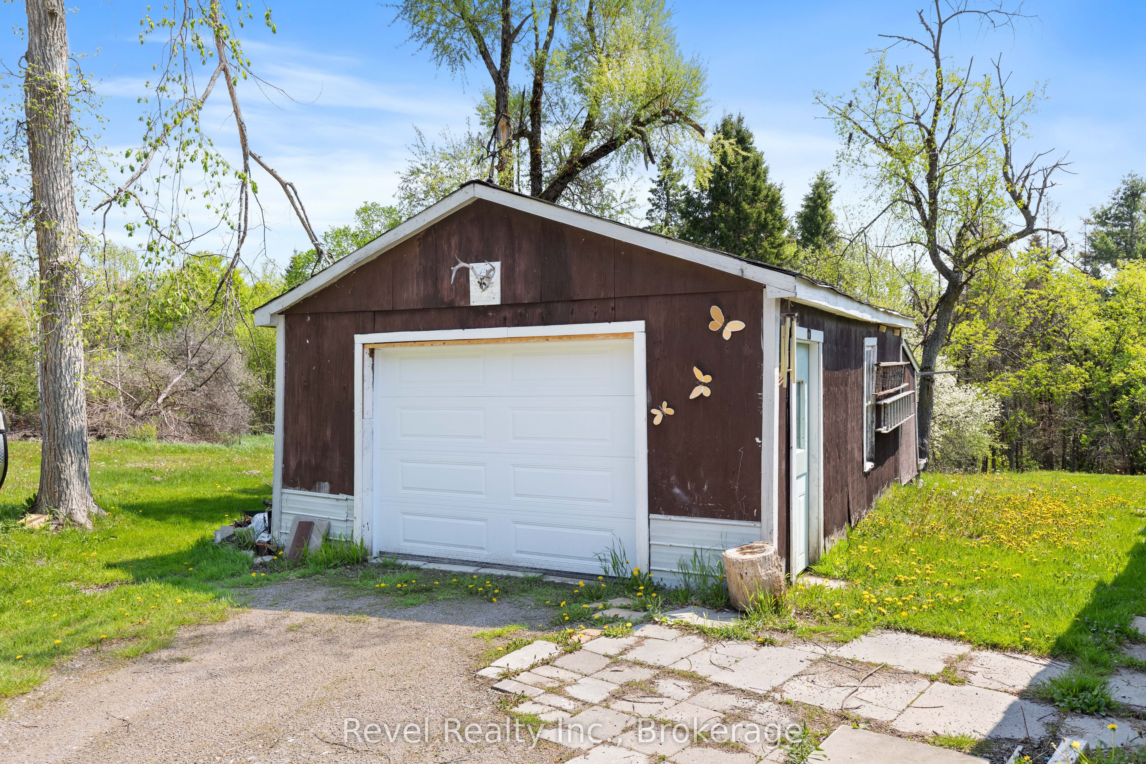 4900 Monck Road Property Photo 42