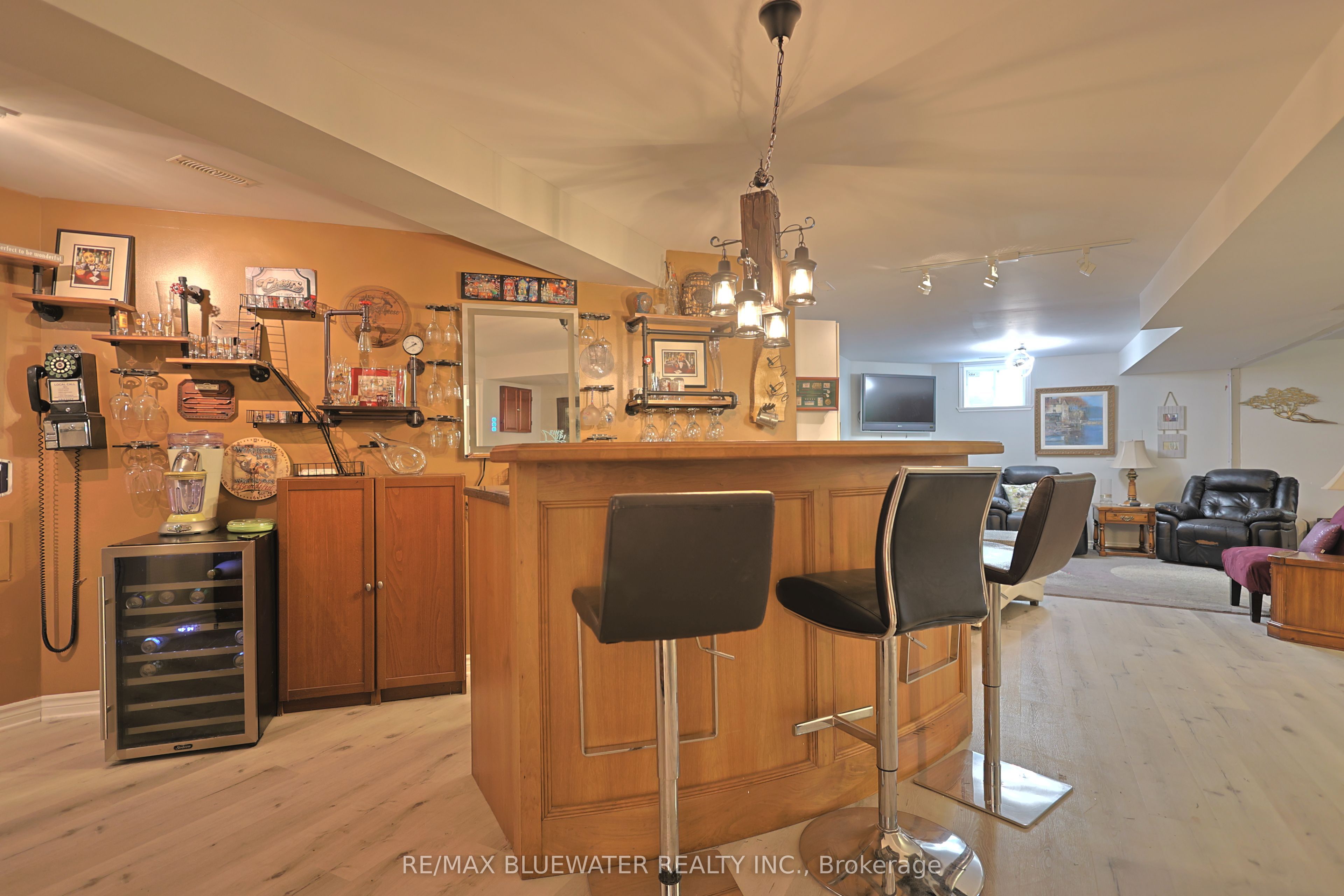 10419 Pinetree Drive Property Photo 33