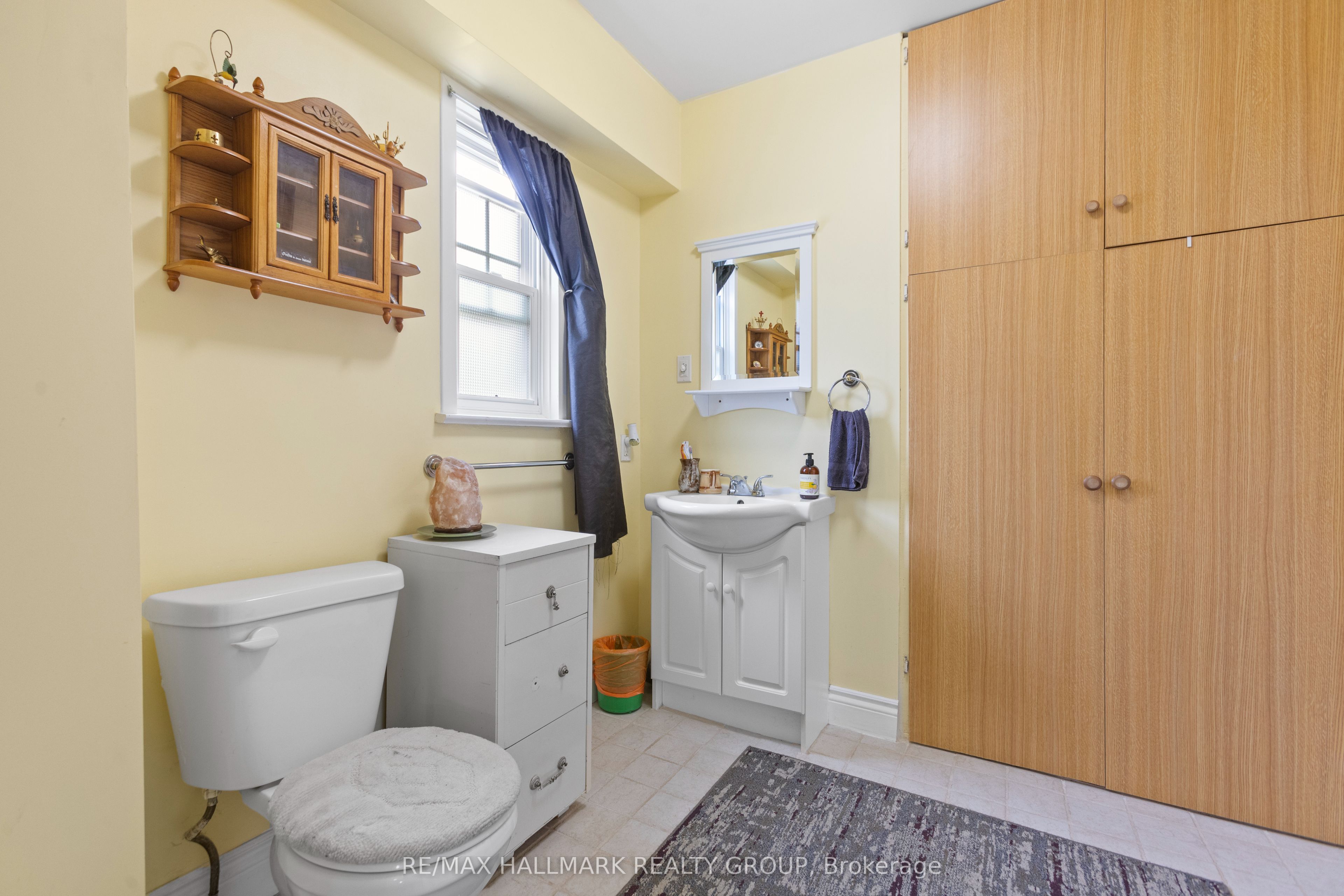 1127 Labrosse Road E Property Photo 12