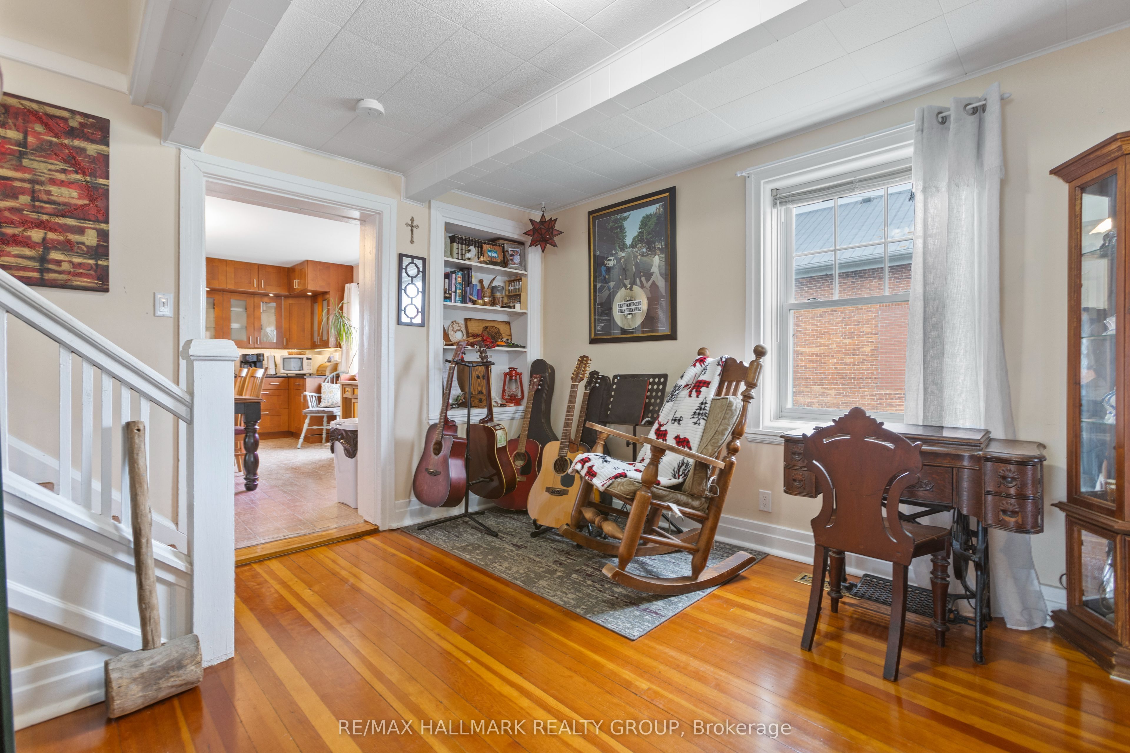 1127 Labrosse Road E Property Photo 13