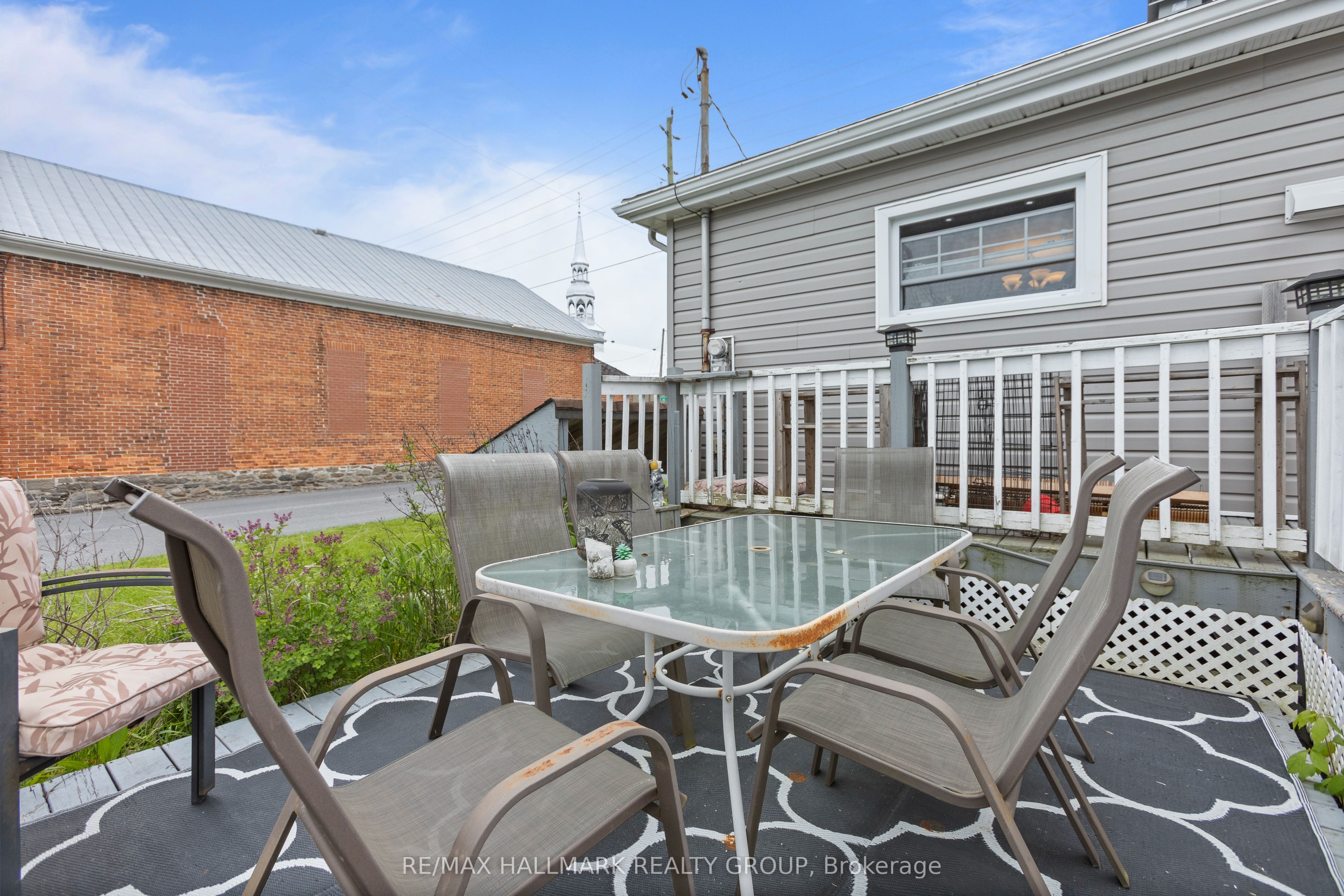 1127 Labrosse Road E Property Photo 18