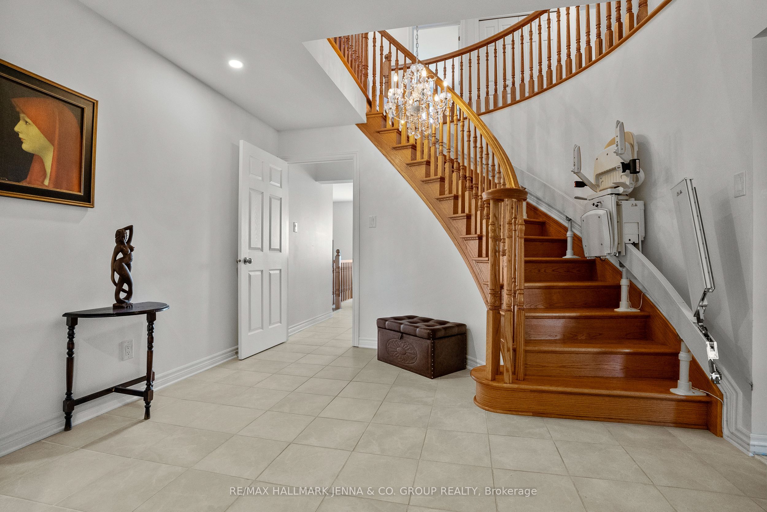 43 Elke Drive Property Photo 4
