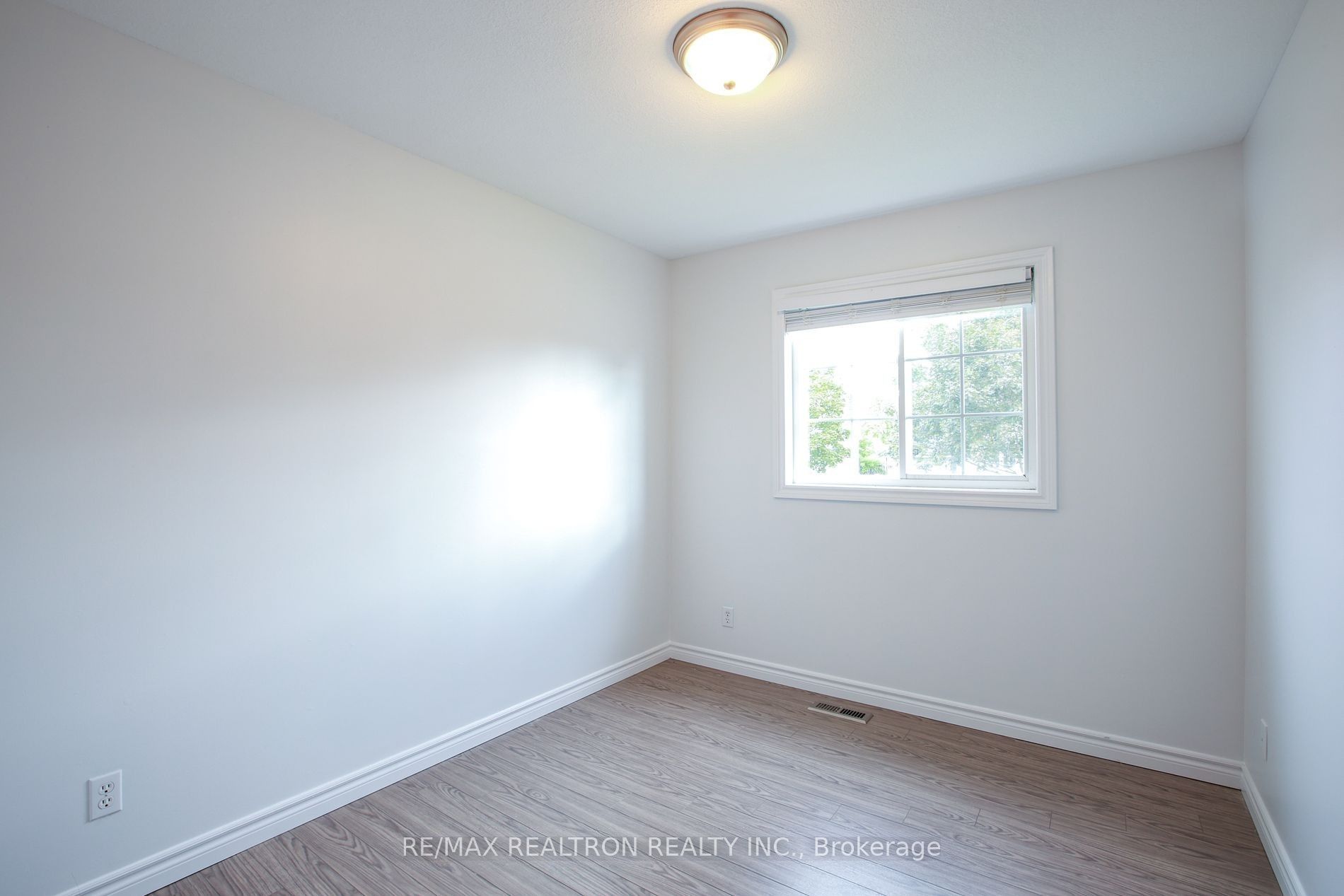 52 Liddle Lane Property Photo 2