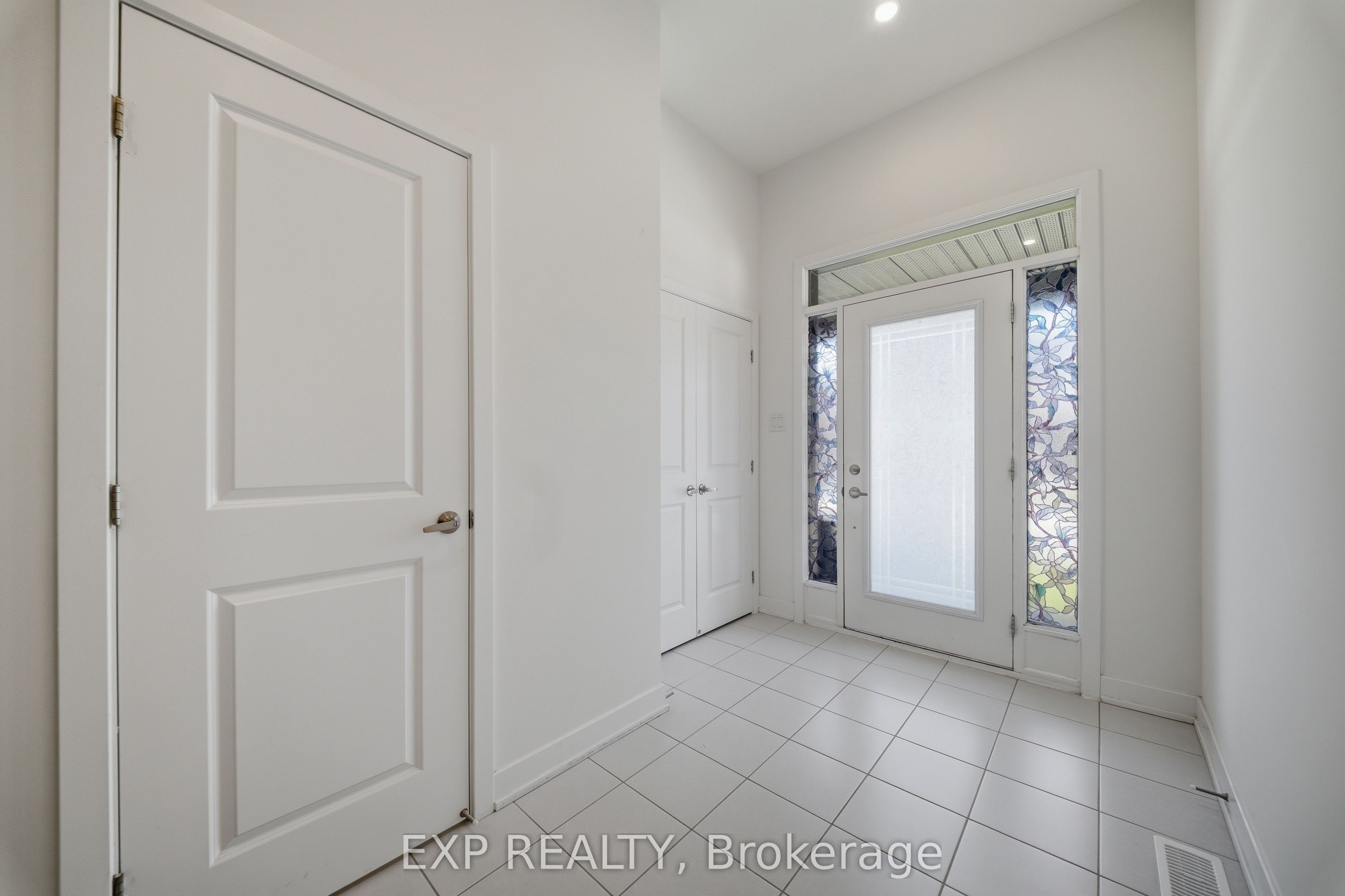 57 Robusta Lane Property Photo 2