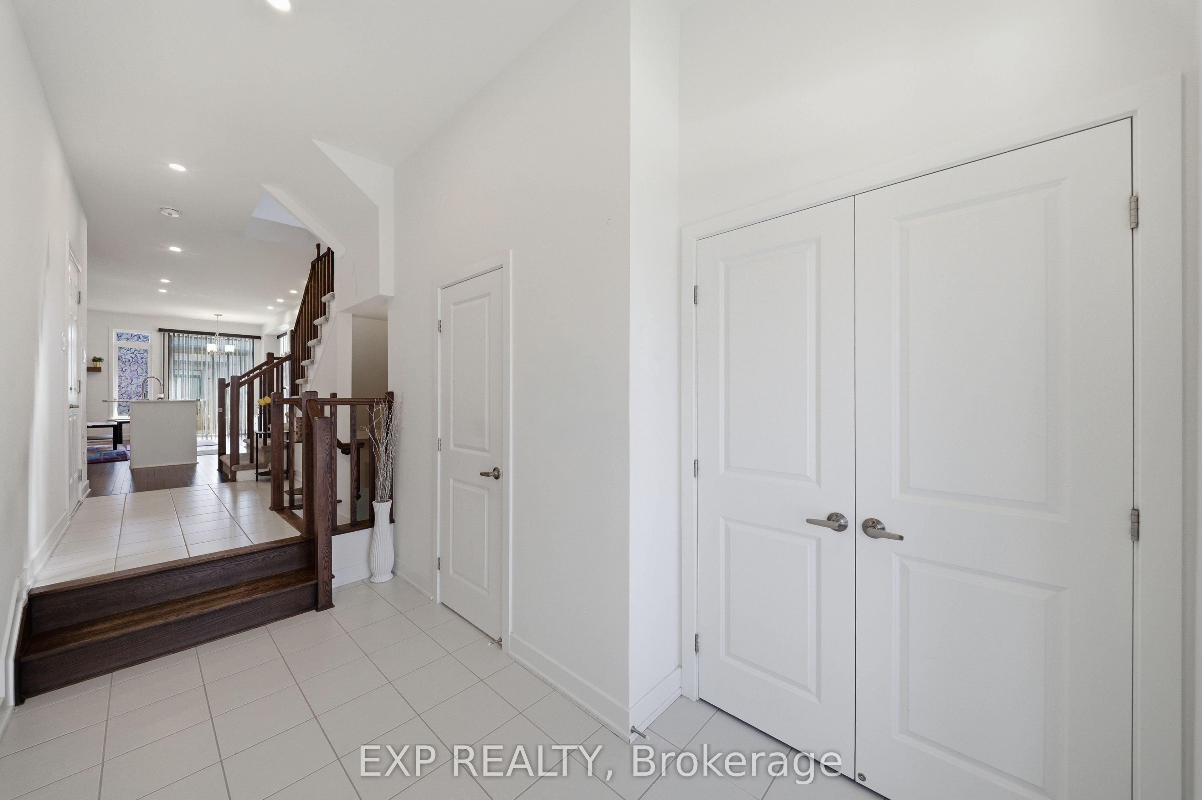 57 Robusta Lane Property Photo 3