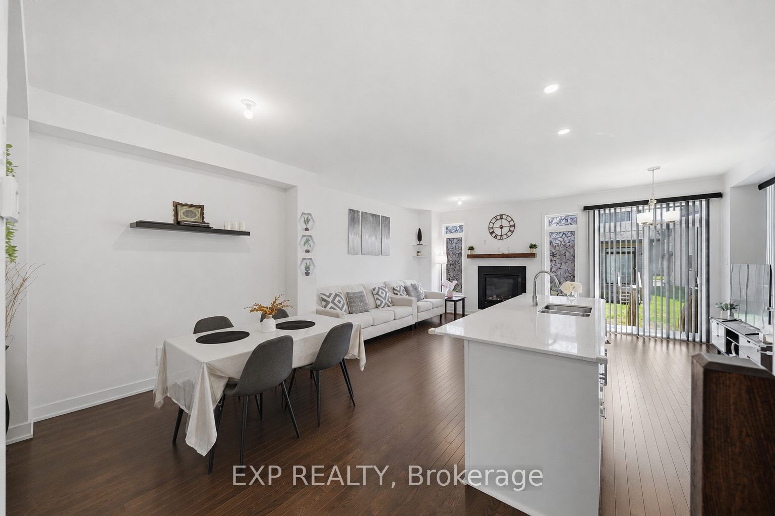 57 Robusta Lane Property Photo 4