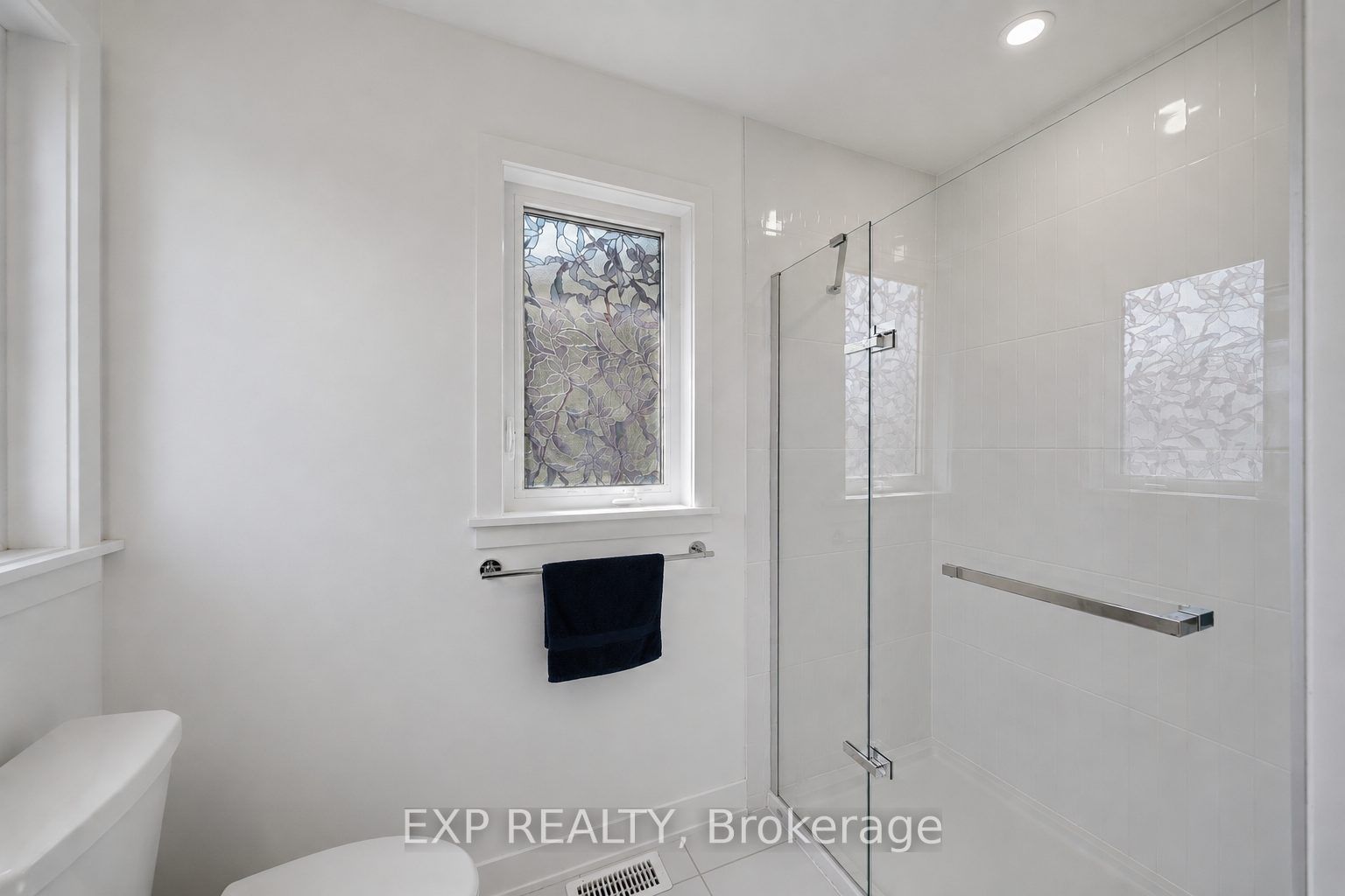 57 Robusta Lane Property Photo 18
