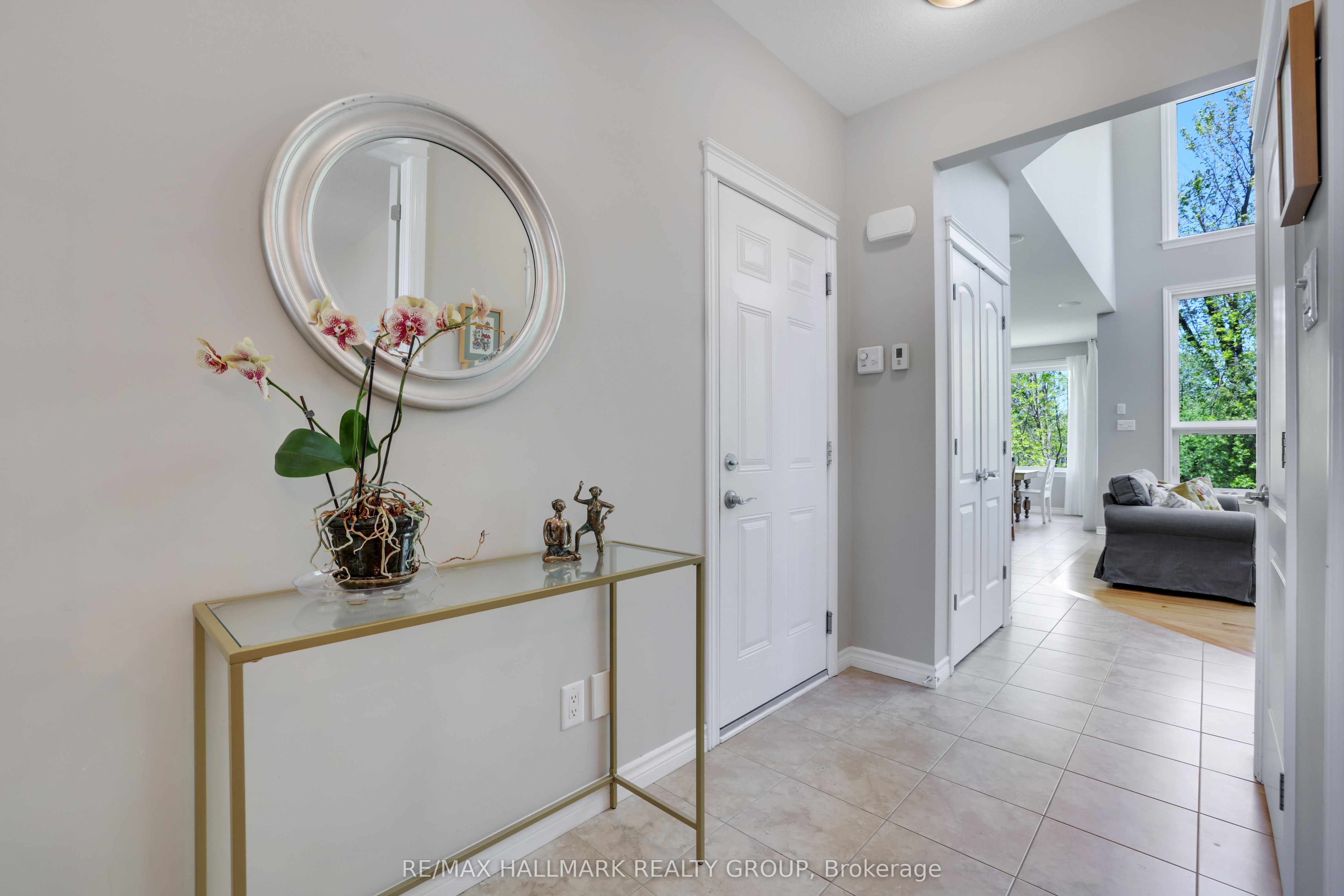 90 Stonewater Bay Property Photo 4