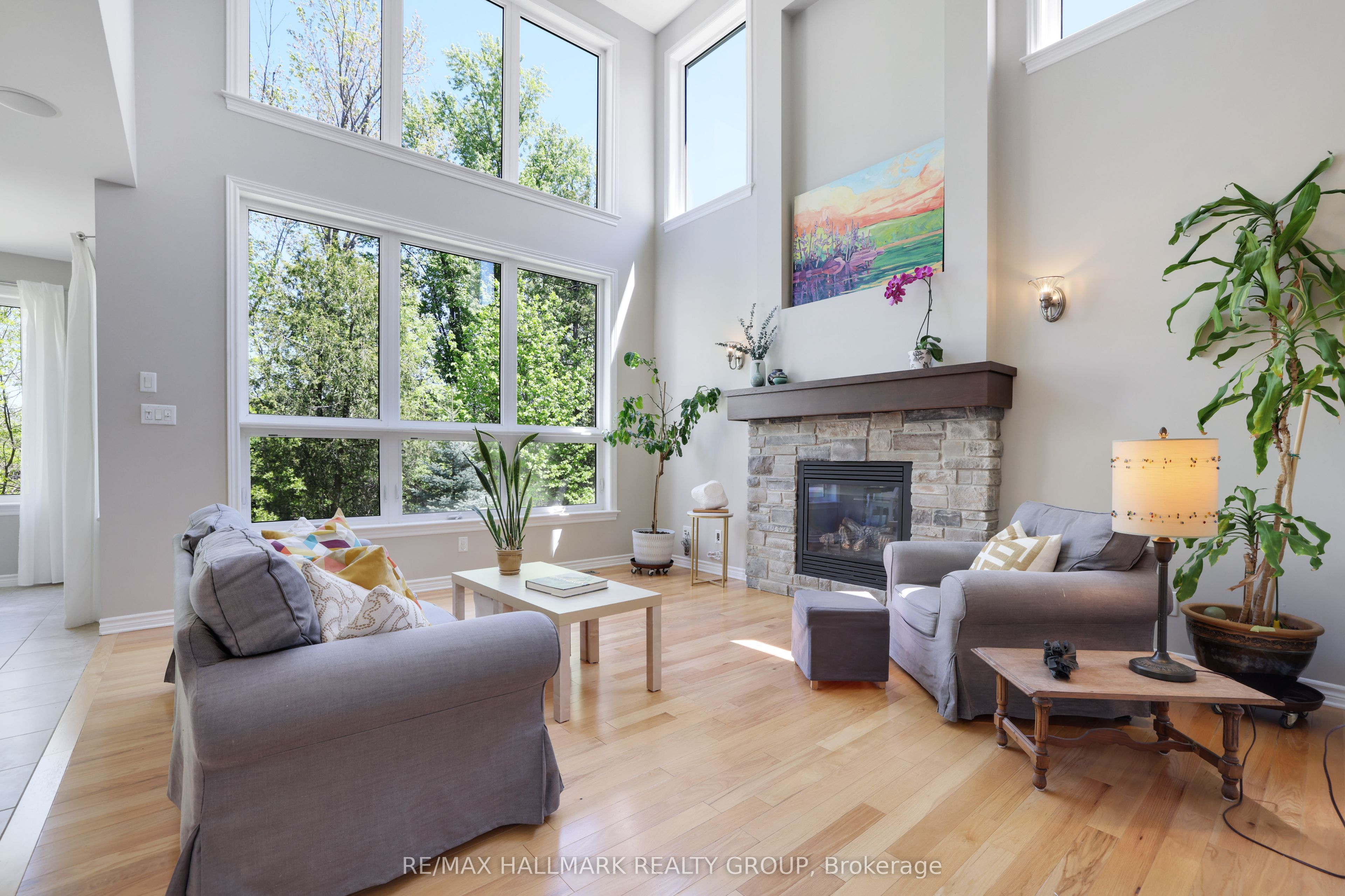 90 Stonewater Bay Property Photo 8