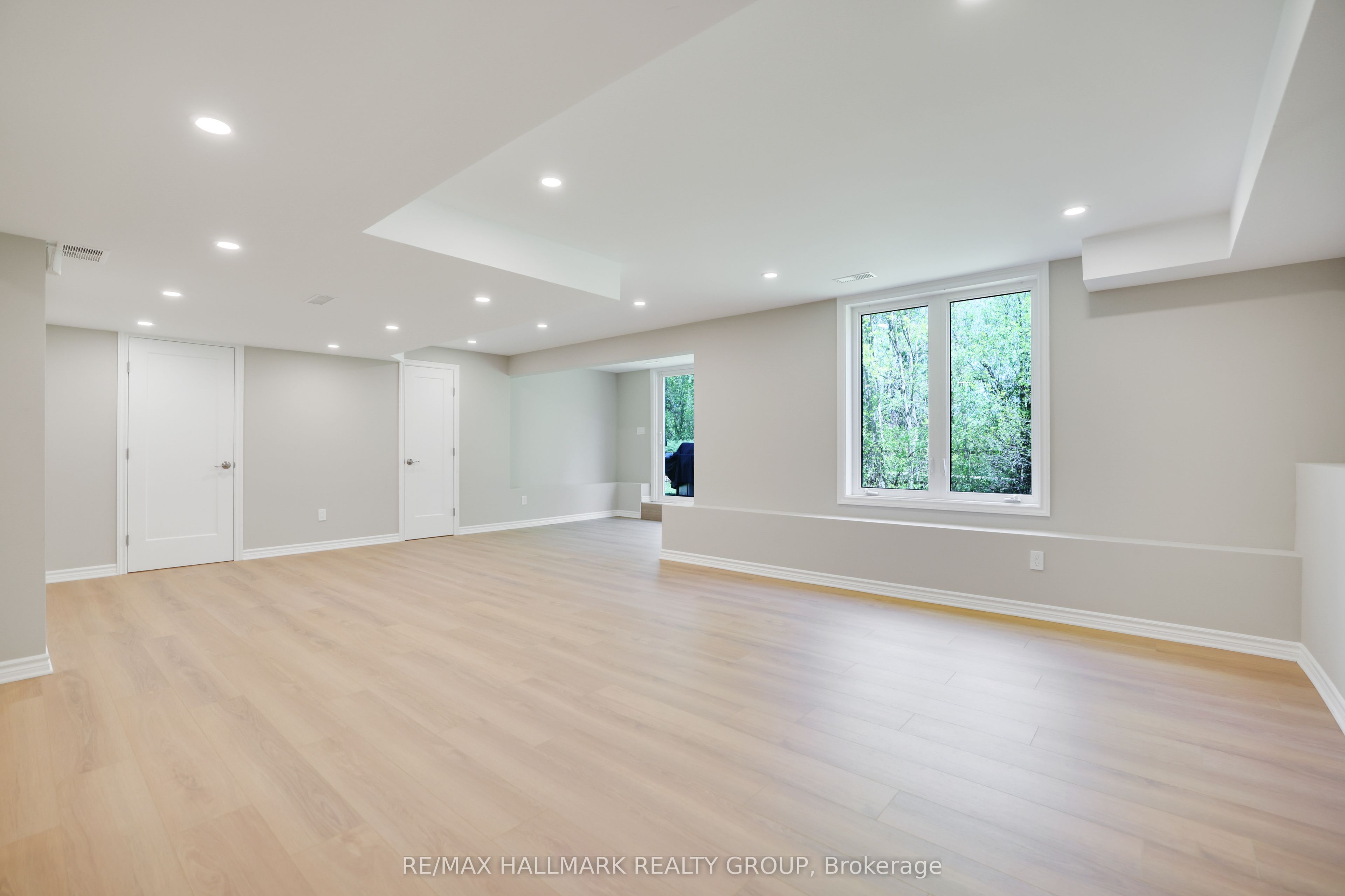 90 Stonewater Bay Property Photo 34